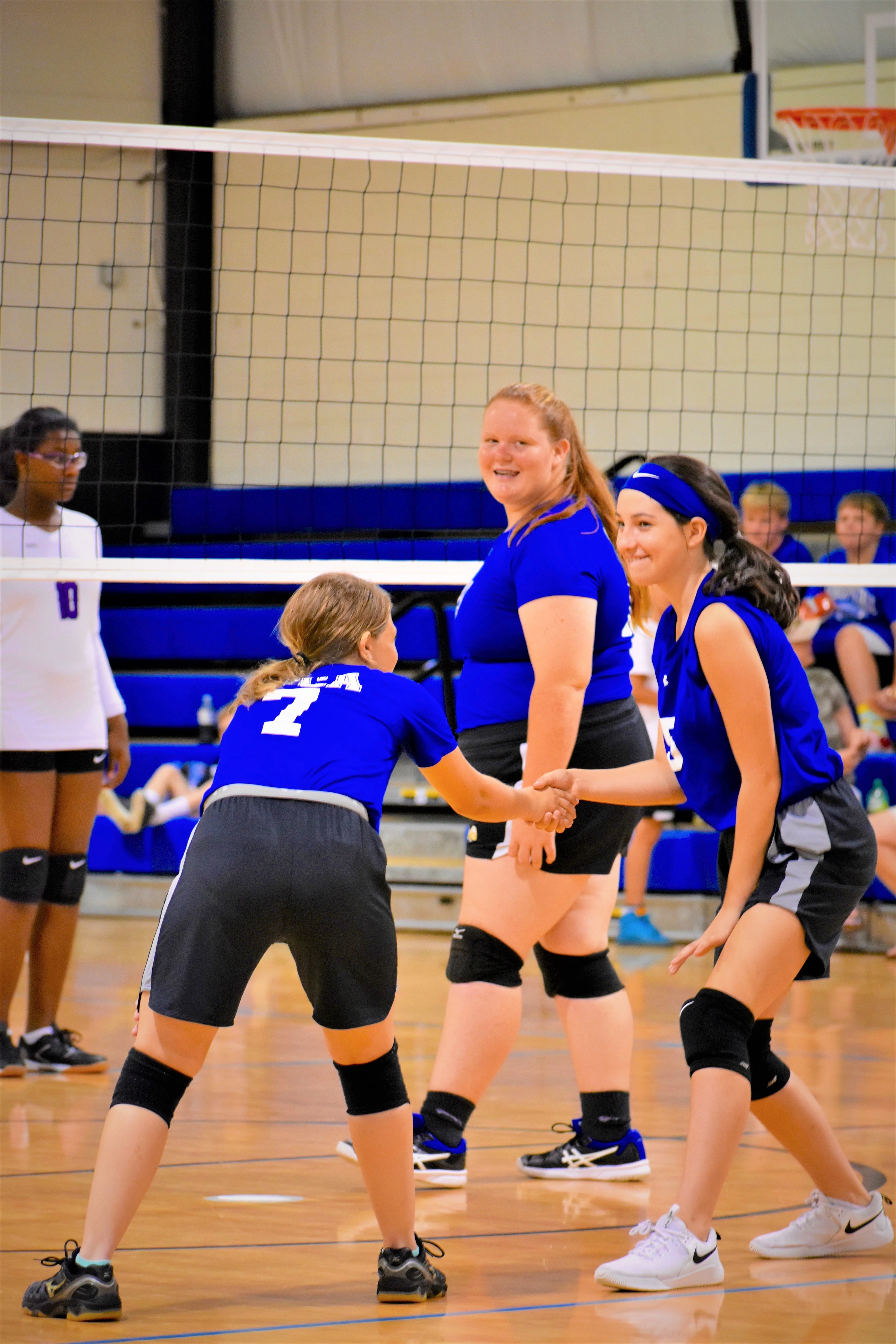 CFCA middle school volleyball improves to 40