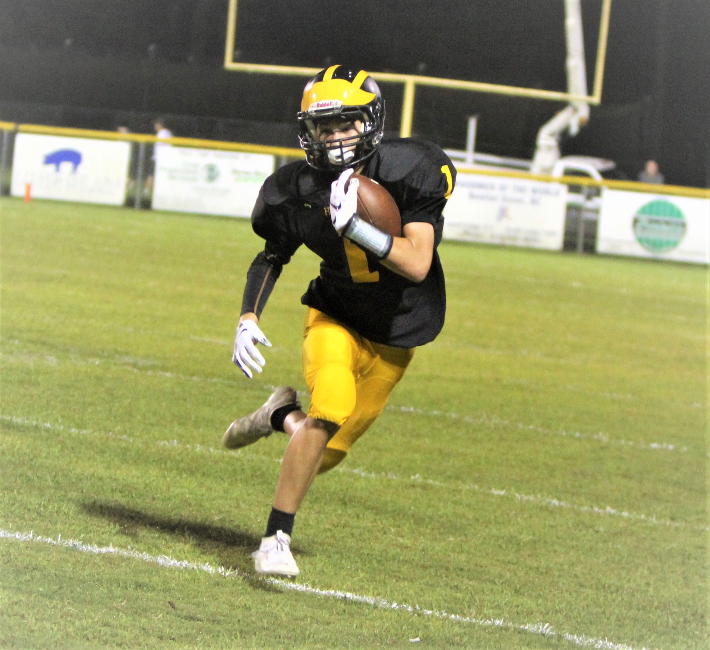 Hobbton moves to 30 with 346 win over East Columbus