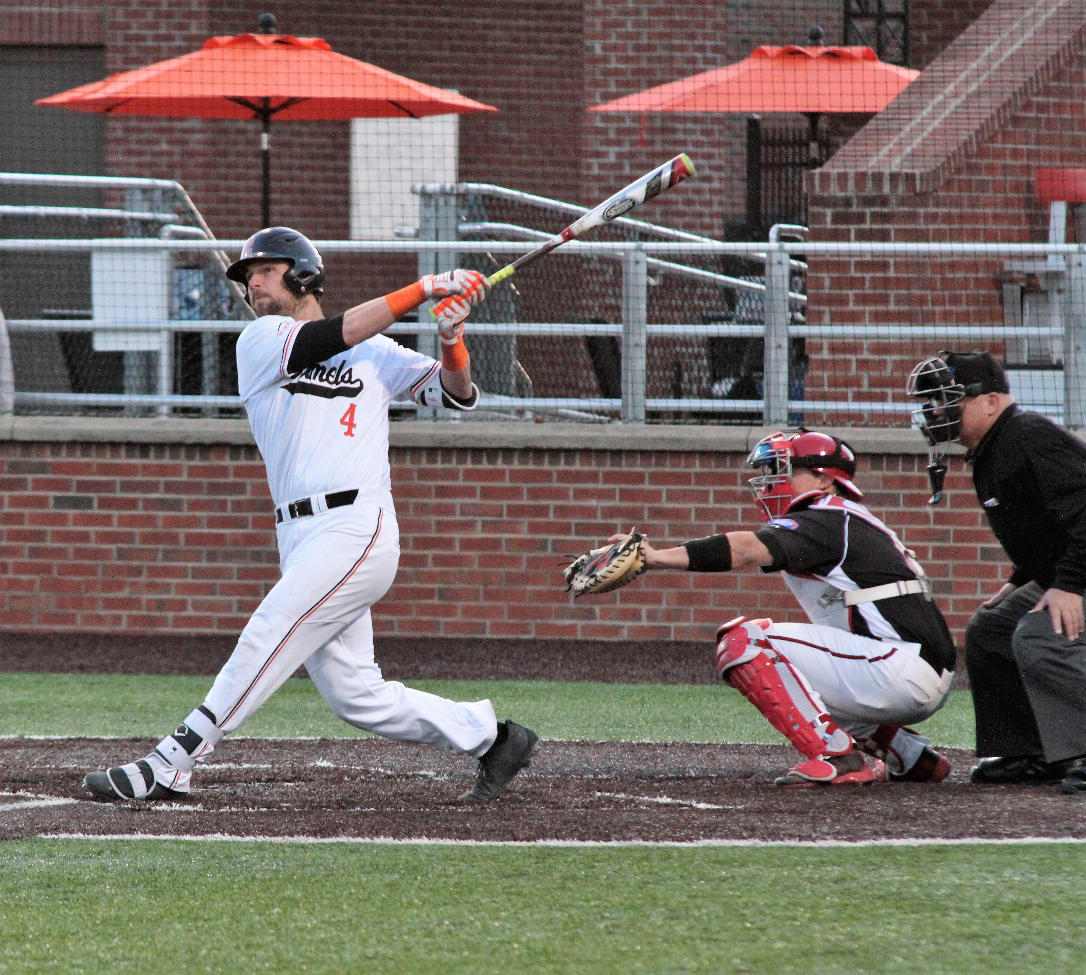 Camels start series with win over G-W