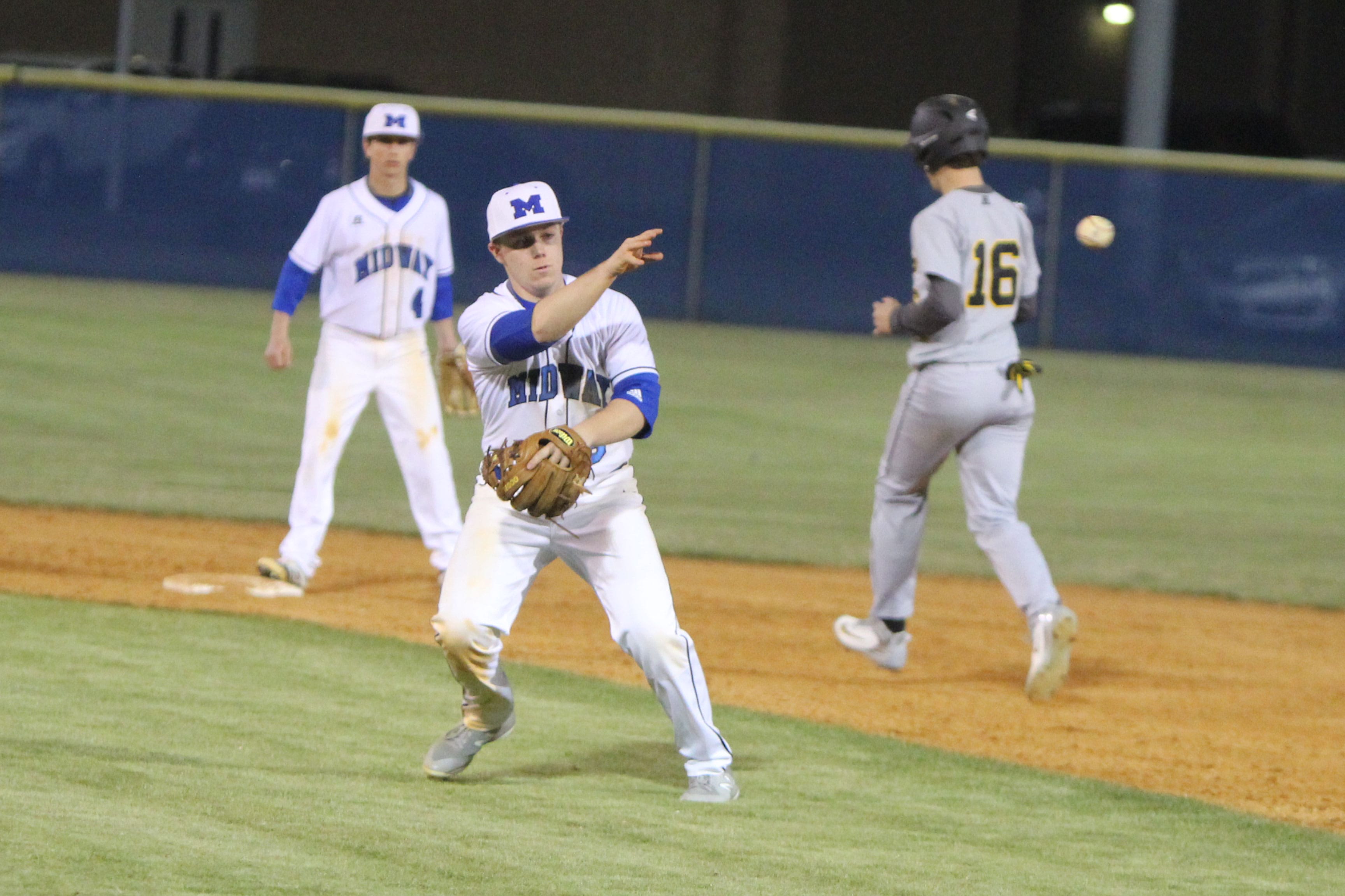 Raiders sweep Hobbton