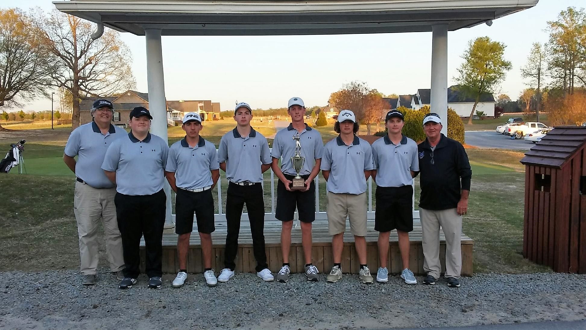Raiders take Sampson golf title