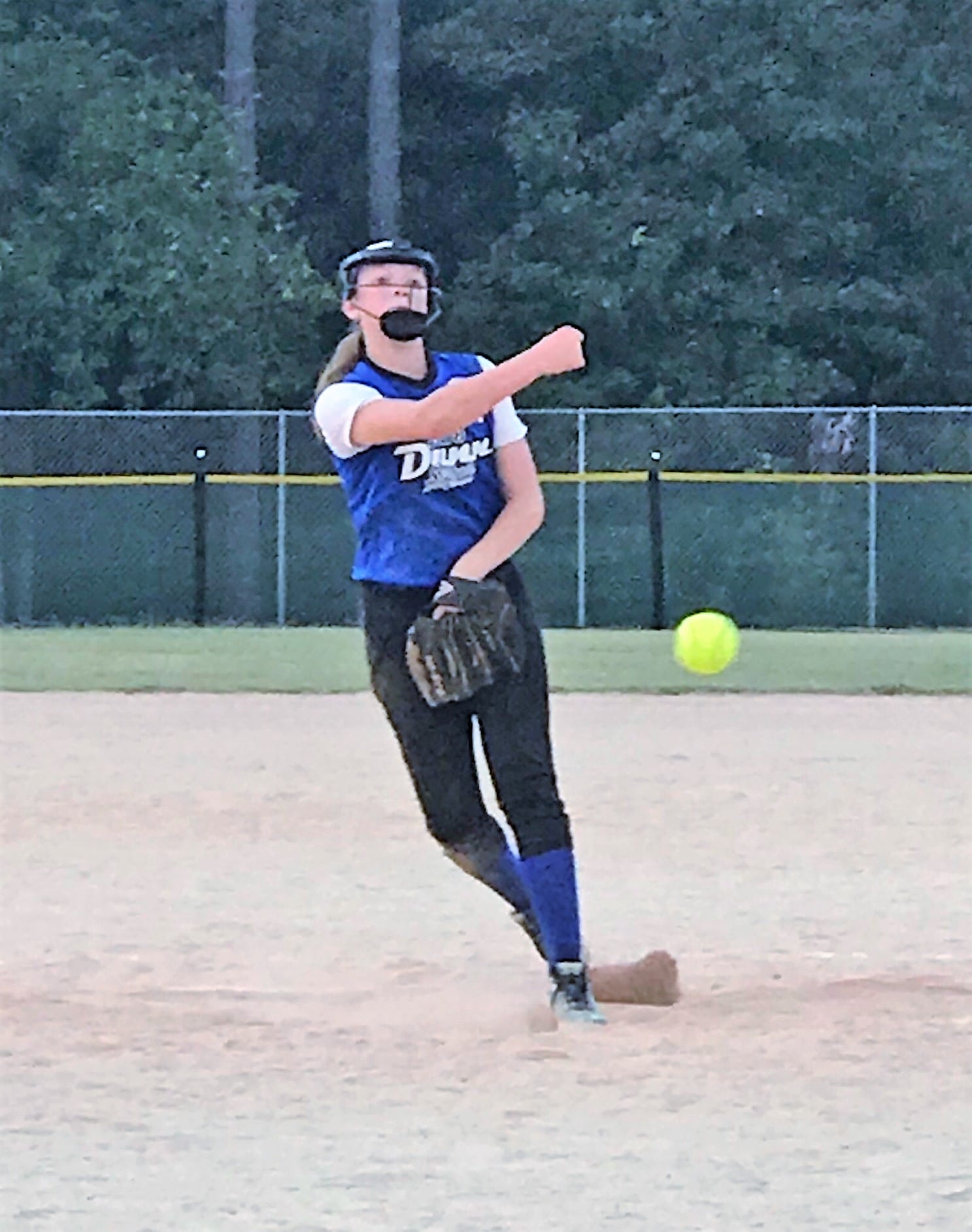 Dunn softball teams poised for state titles, Majors stars edged in baseball