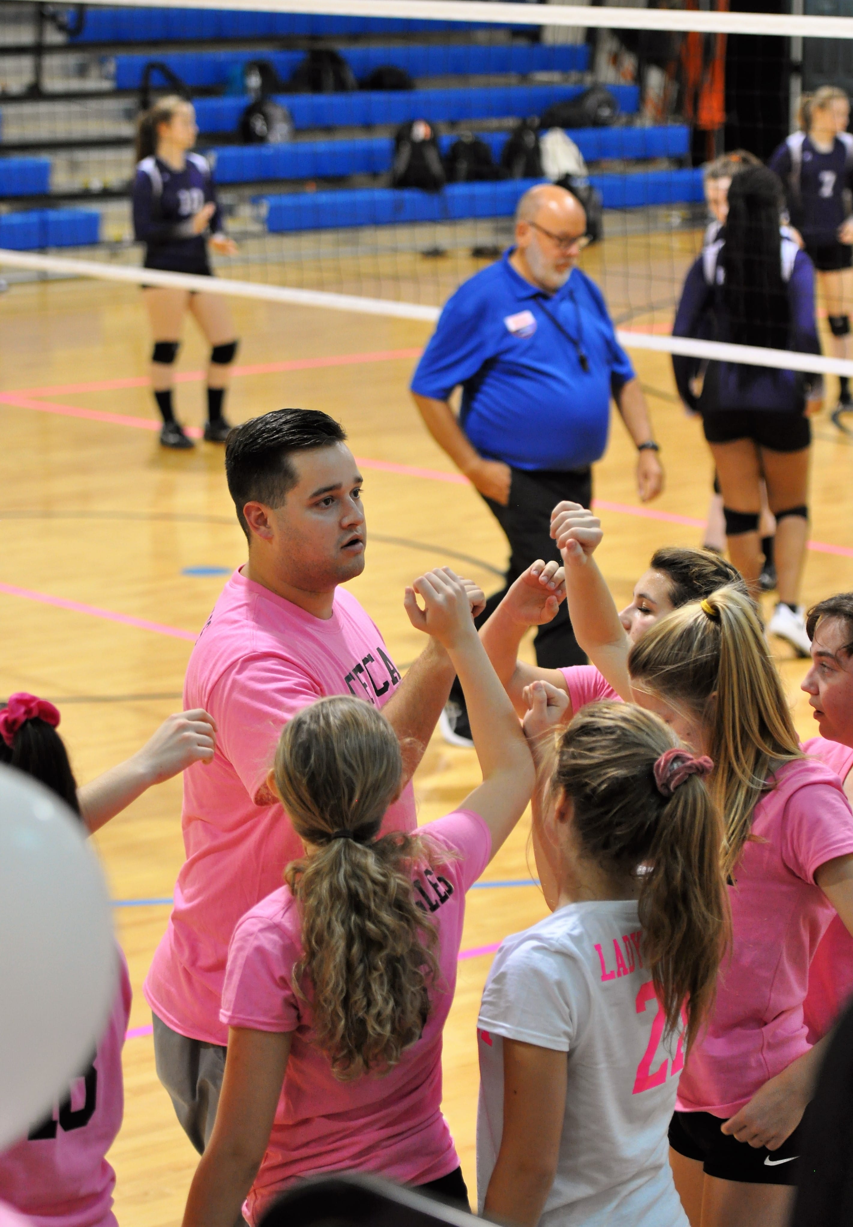 Eagles in the pink in five-set triumph