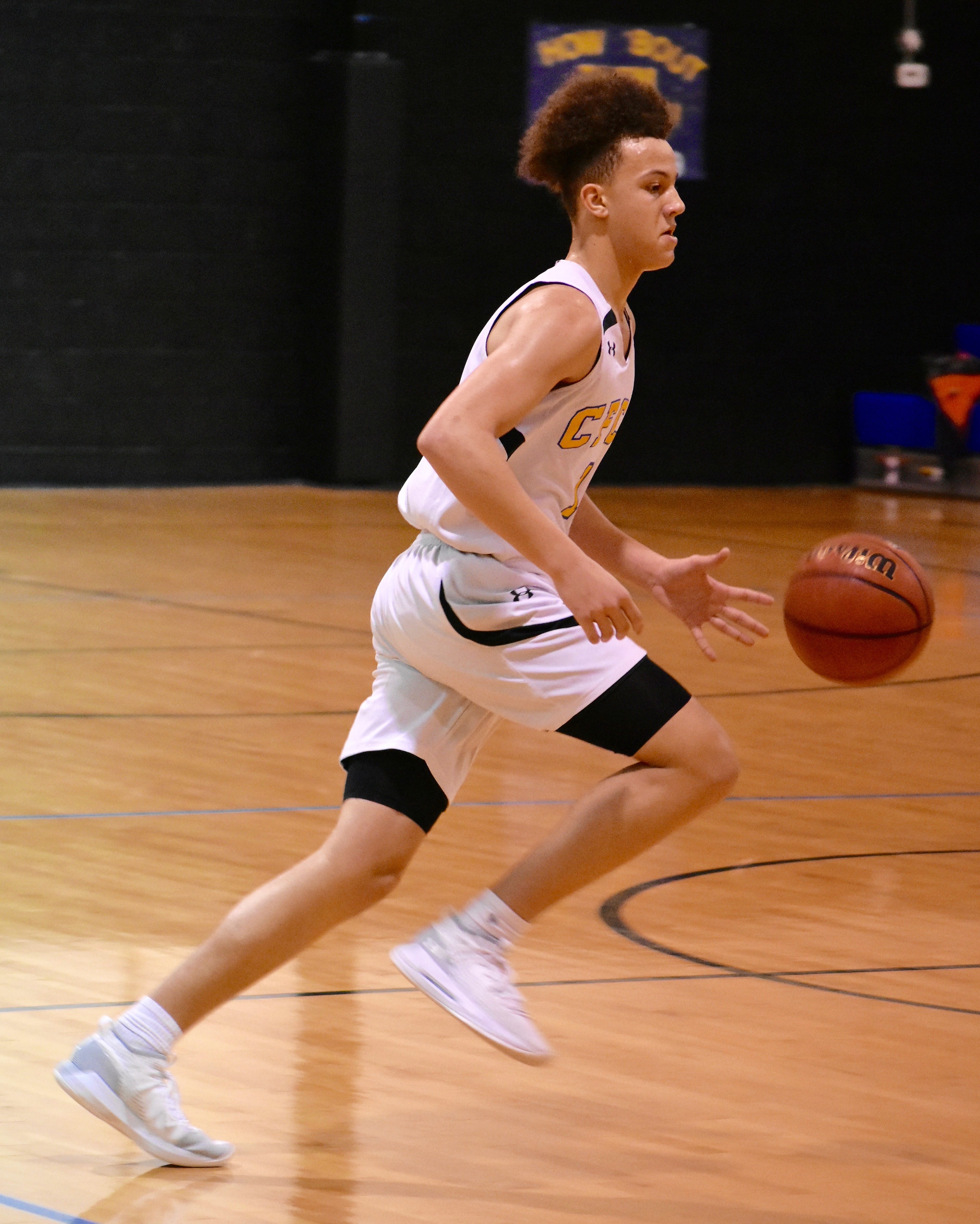 CFCA JV boys down Clinton, Lady Eagles top East Duplin