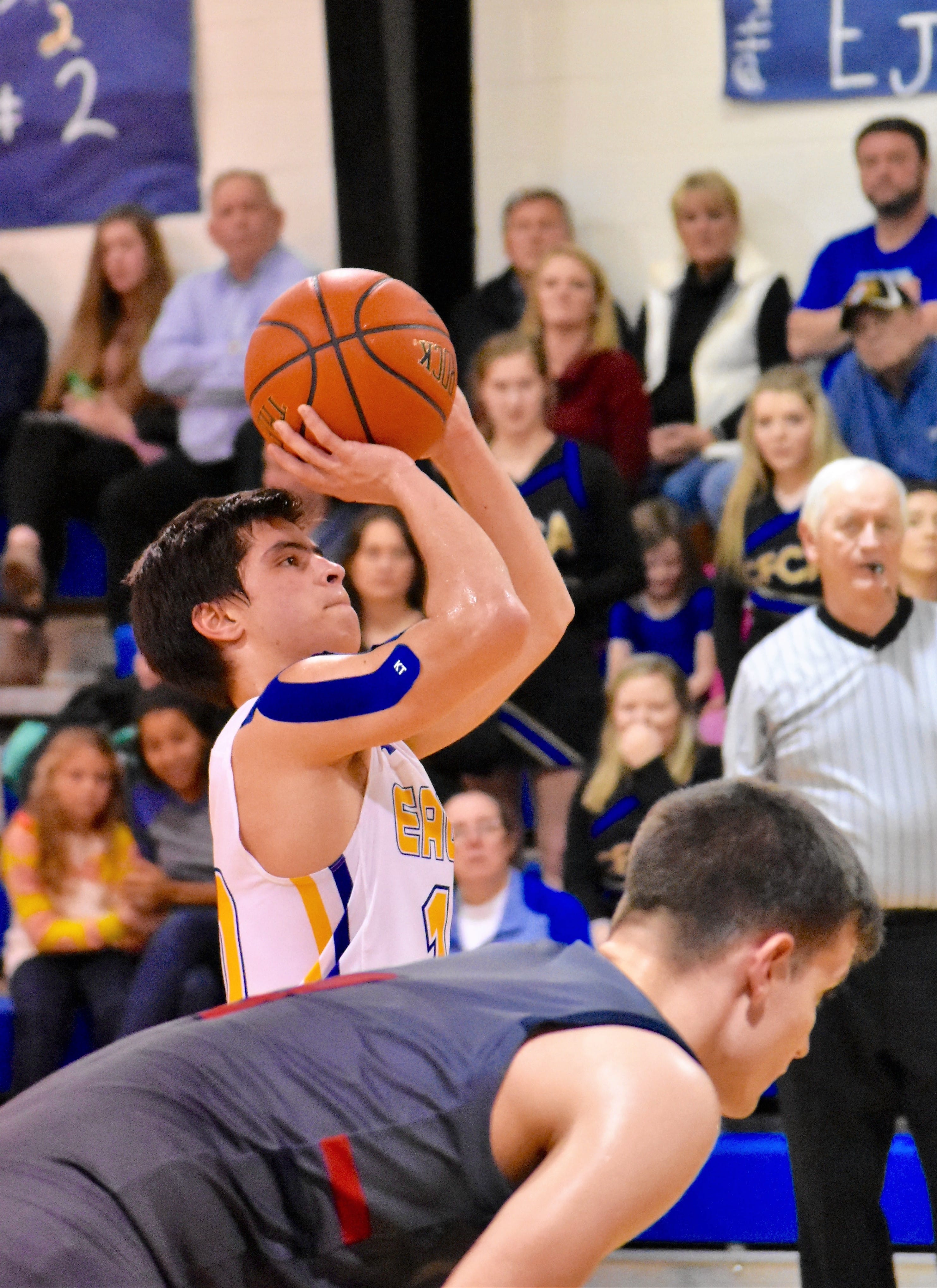 CFCA gets varsity sweep over Freedom on Senior Night