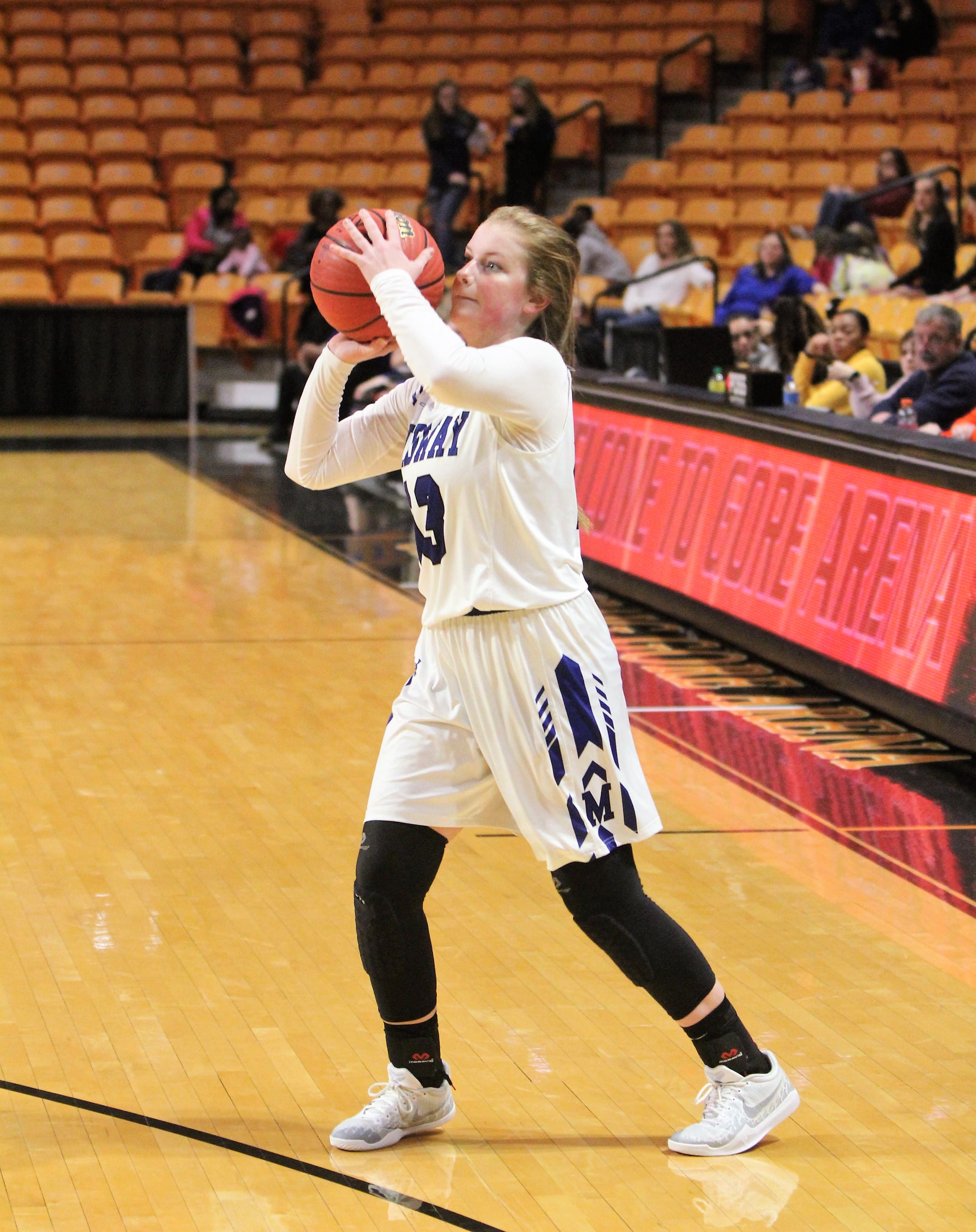 Raiders split in matchups at Campbell’s Gore Arena