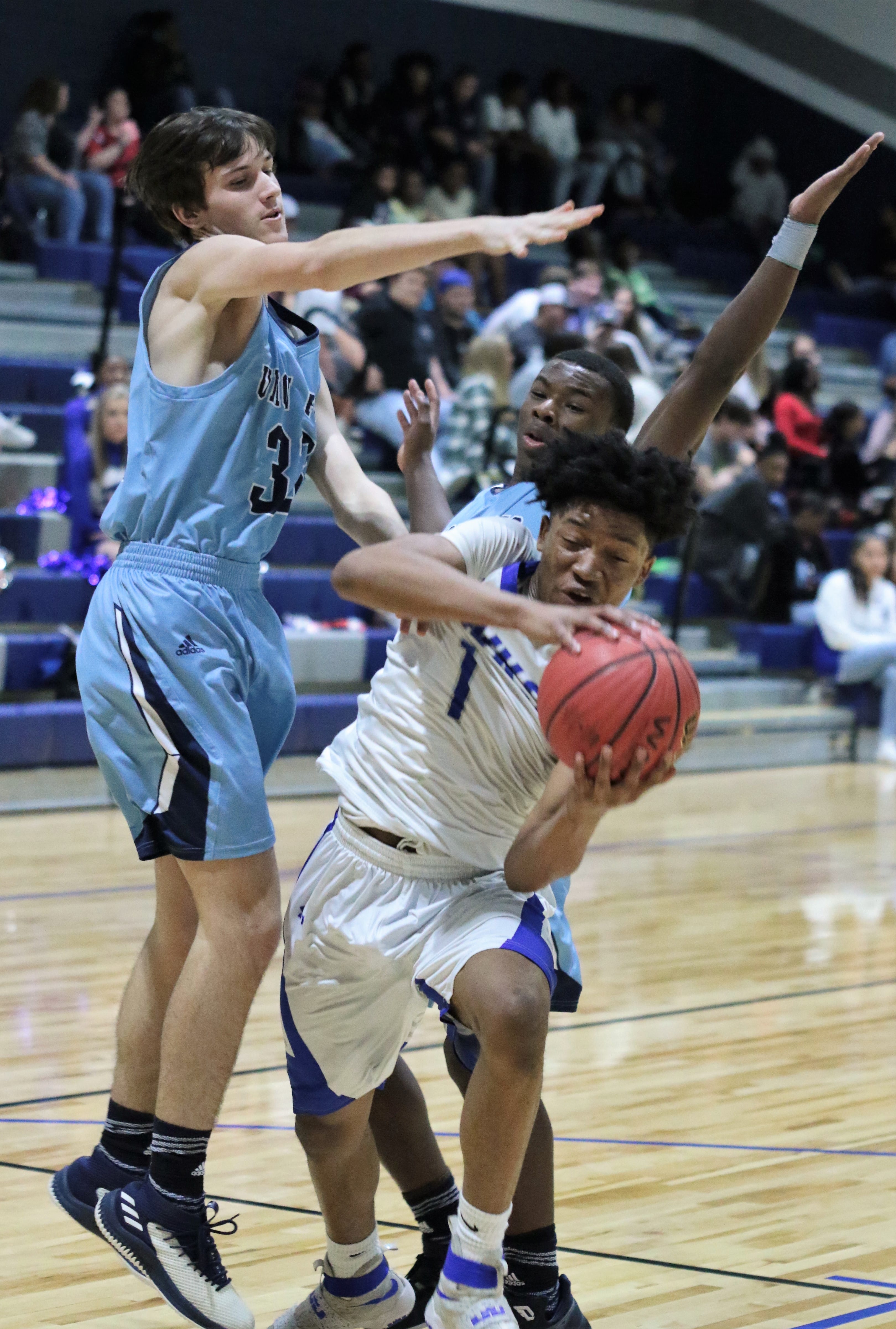 Burnett’s basket lifts Hawk boys over Union Pines, 39-37