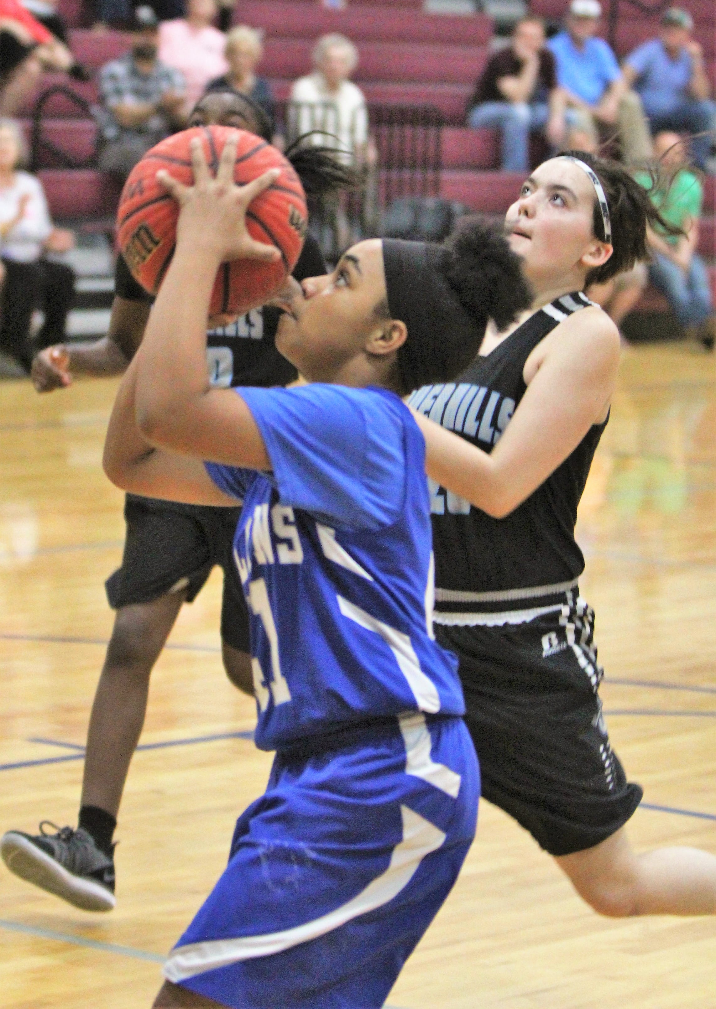 Coats-Erwin sweeps visiting Panthers to keep lead in standings
