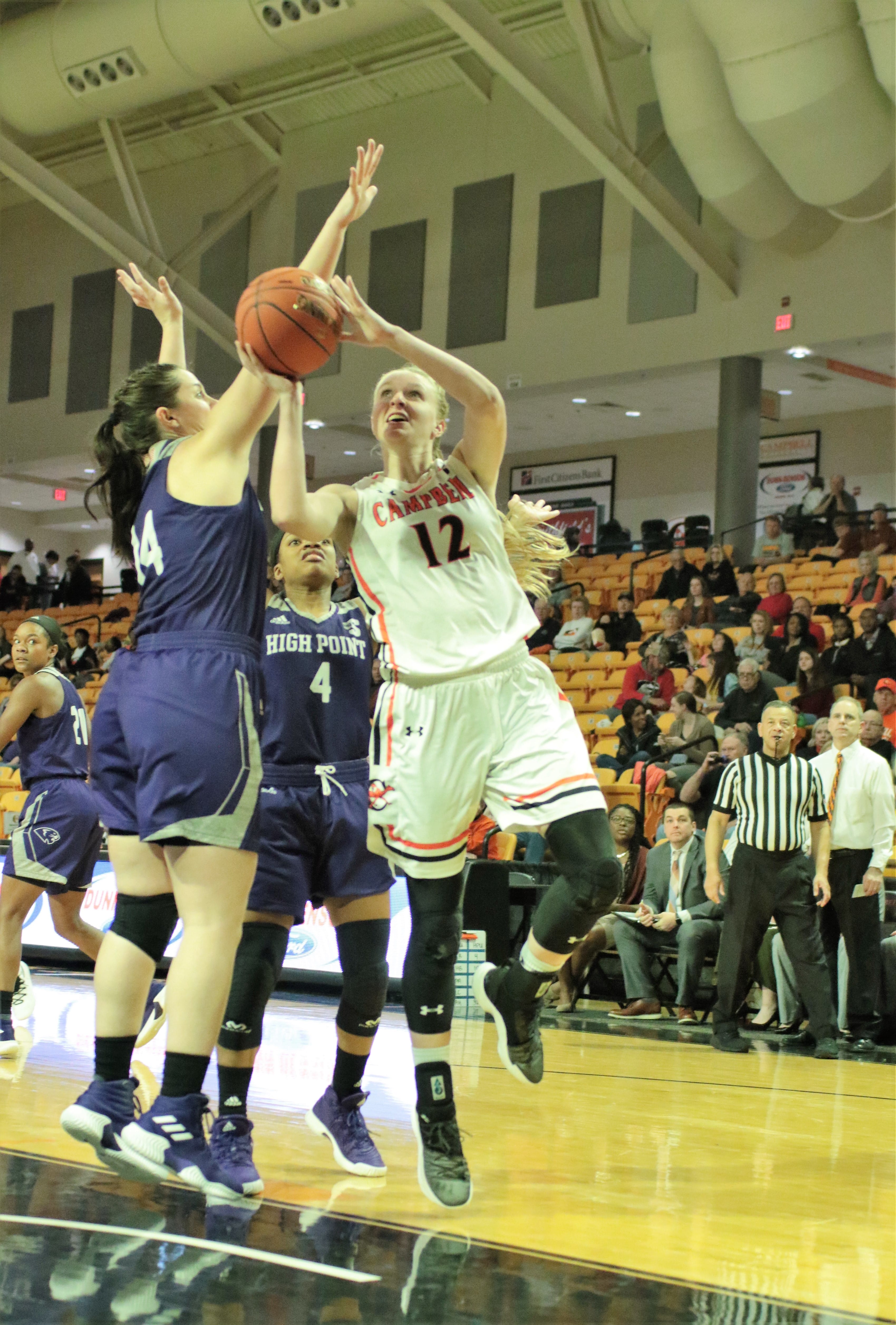 High Point edges Lady Camels