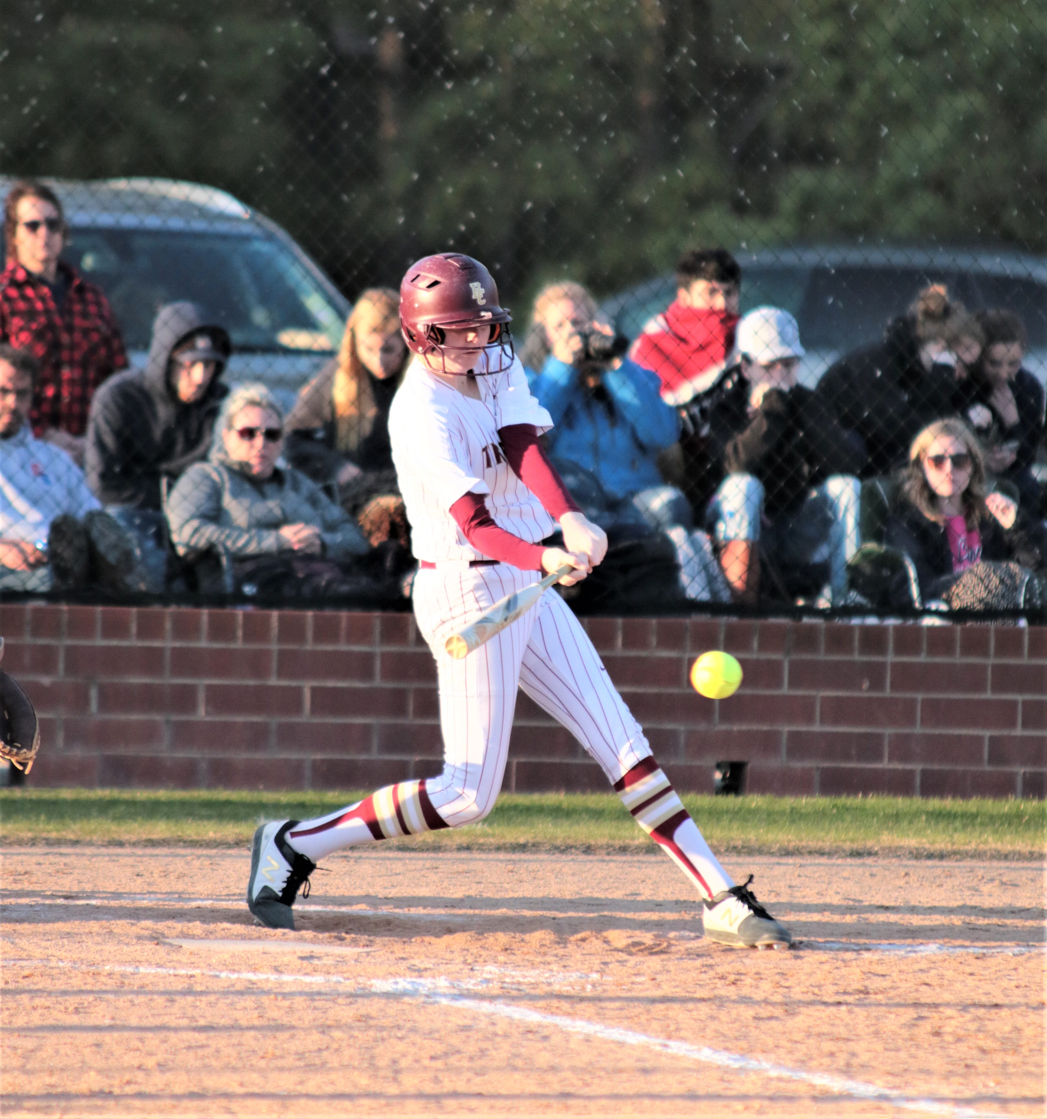 Central tops Lee, 12-6, in softball