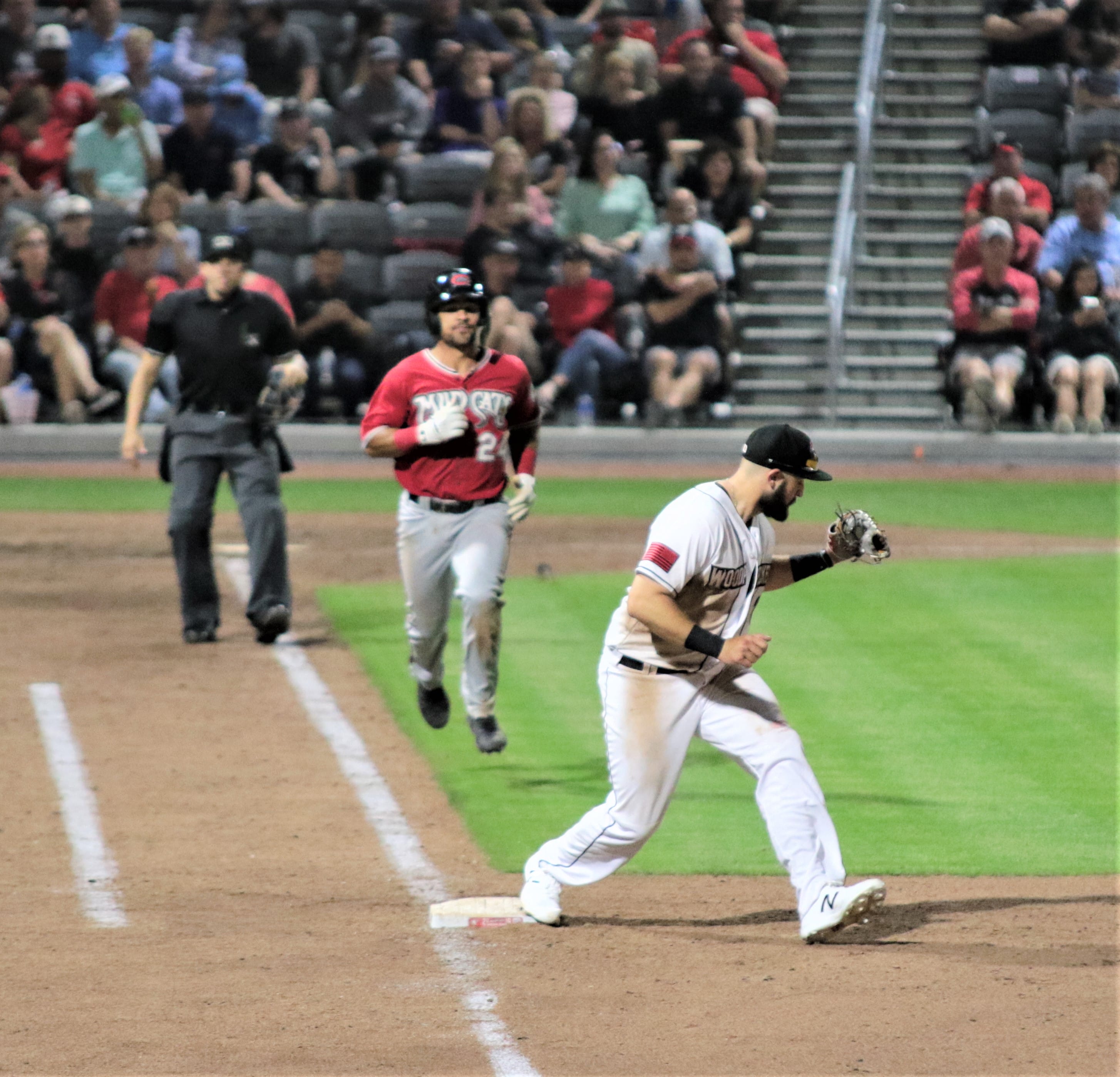 New stadium opens for Woodpeckers in Fayetteville