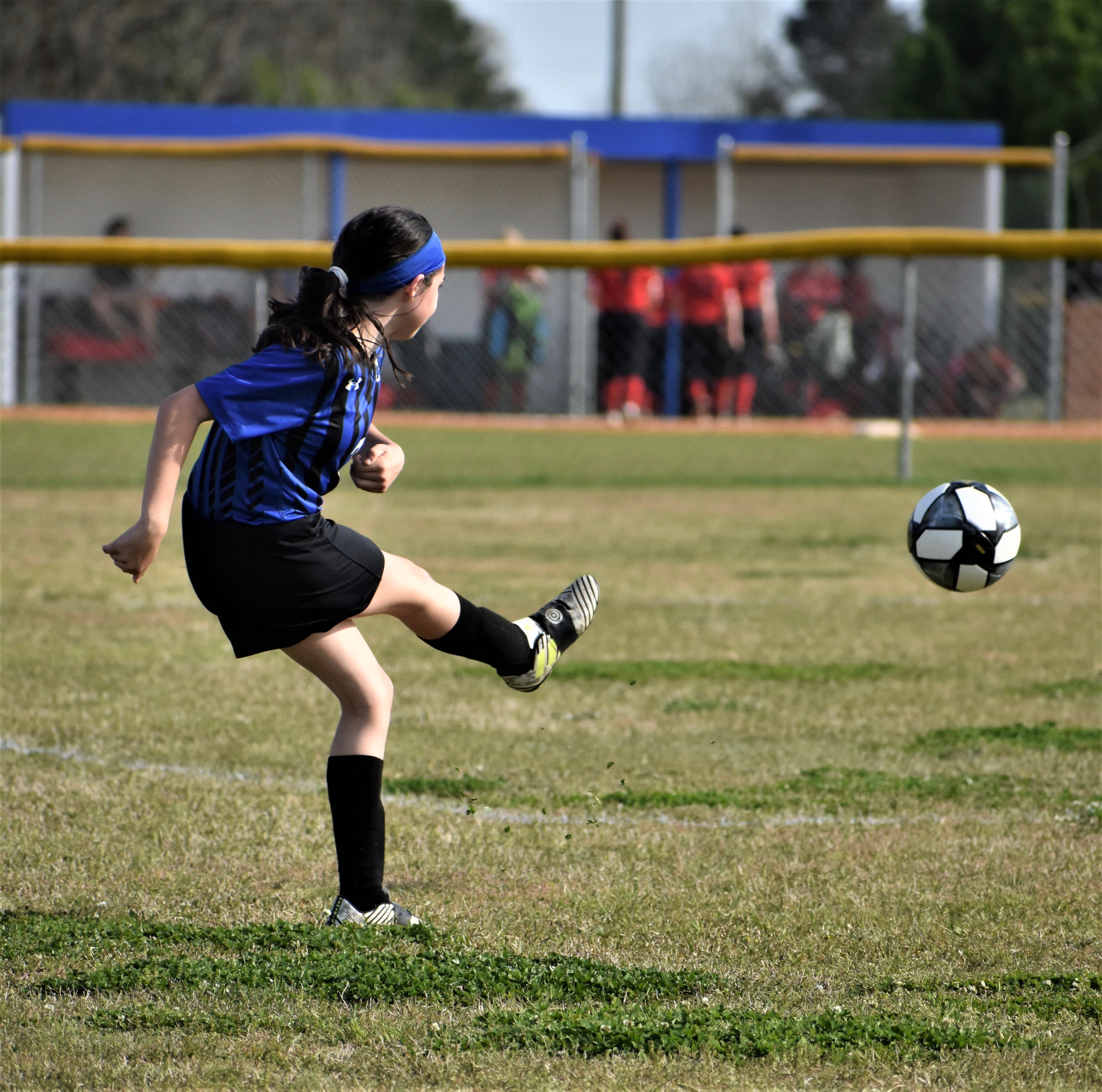 Varsity softball provides win on three-game Thursday