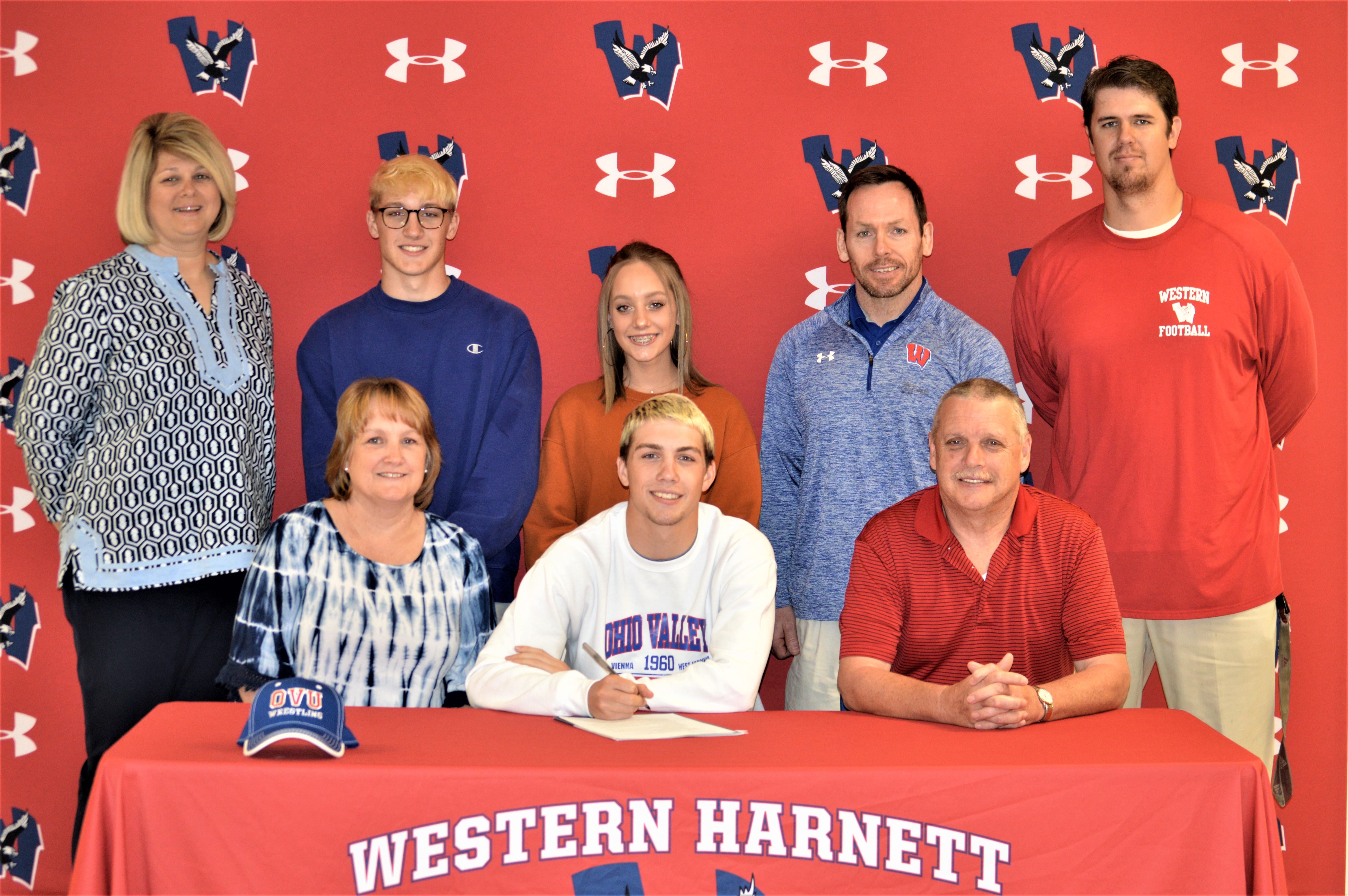 Western’s Fred Lewis joins next-level signees, to wrestle at Ohio Valley