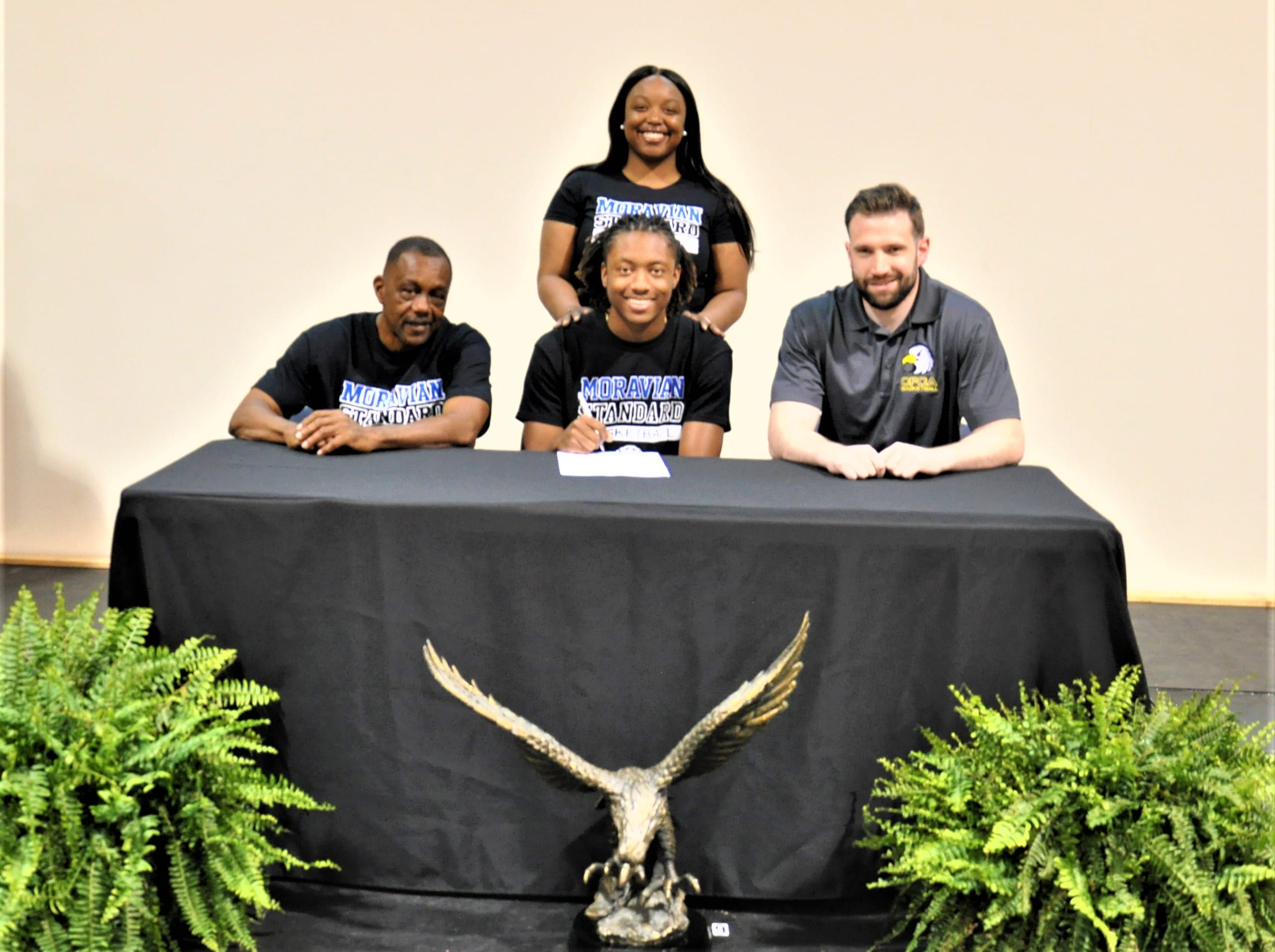 Three Eagles sign for next level