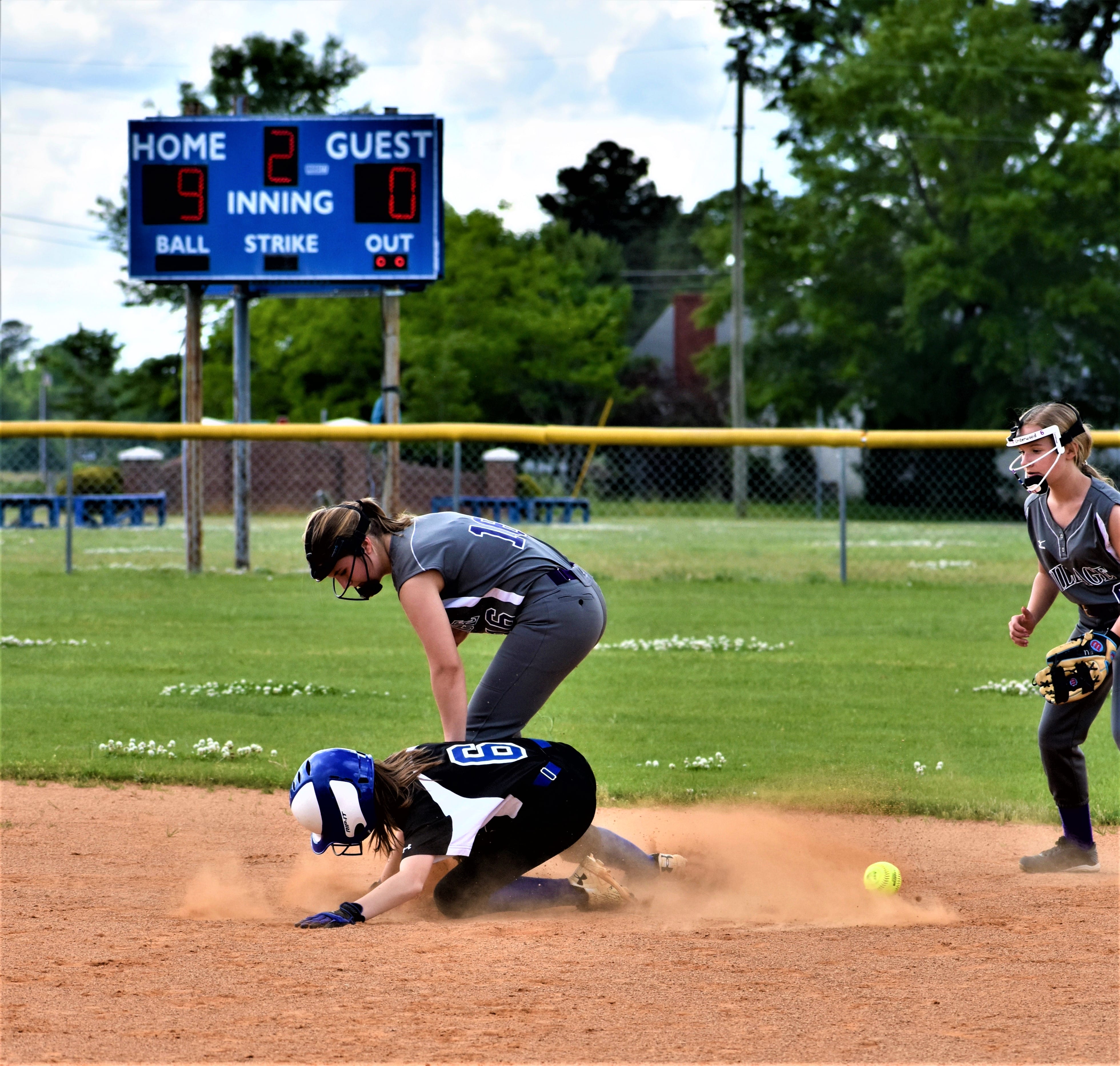 CFCA middle school softball advances