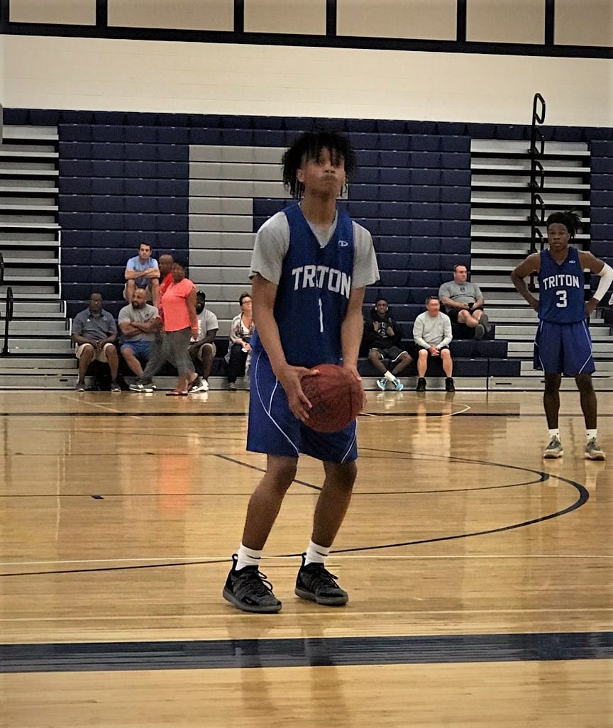 Hawks come back from slow start in hoops scrimmages