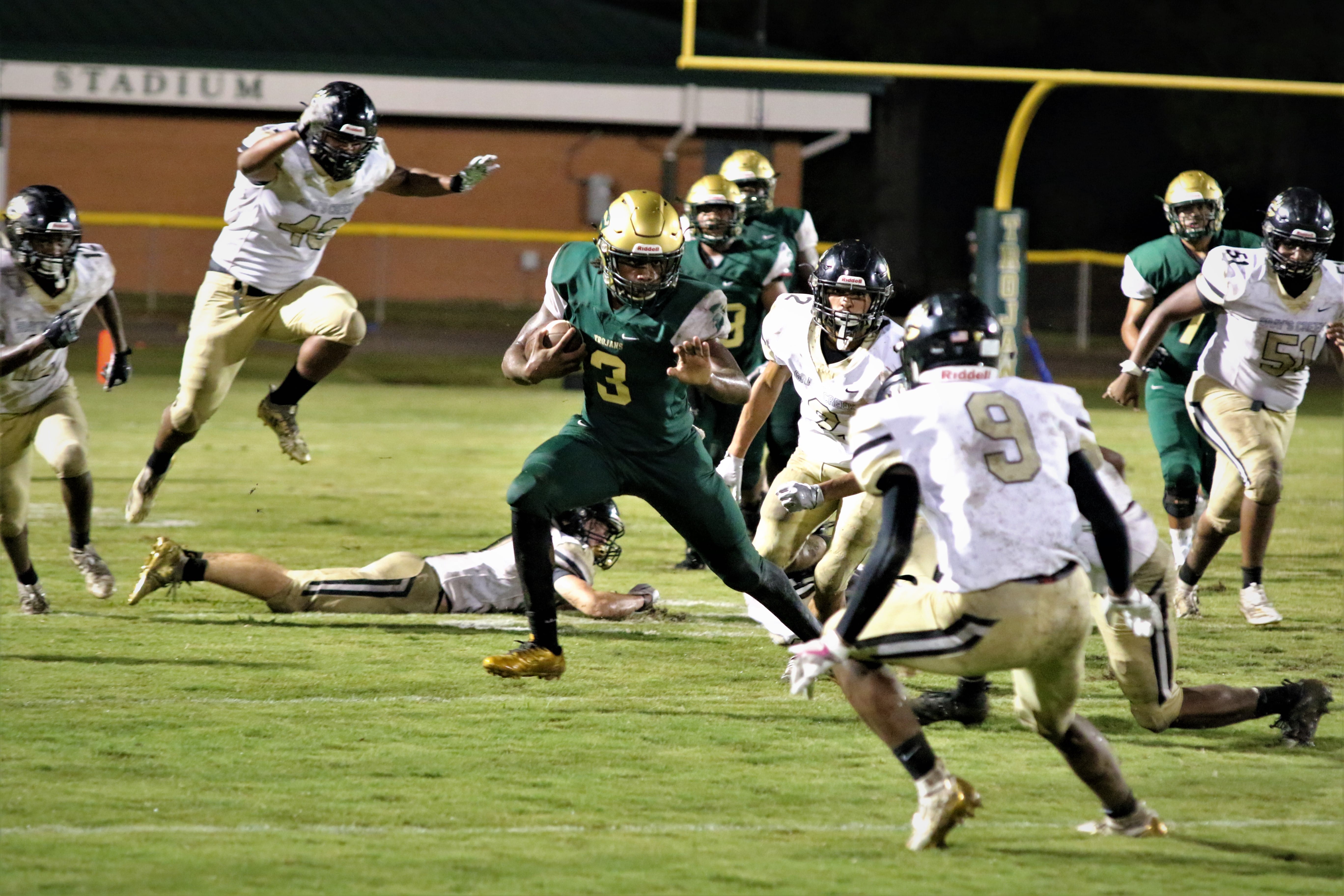 Gray’s Creek squeaks out 12-10 win