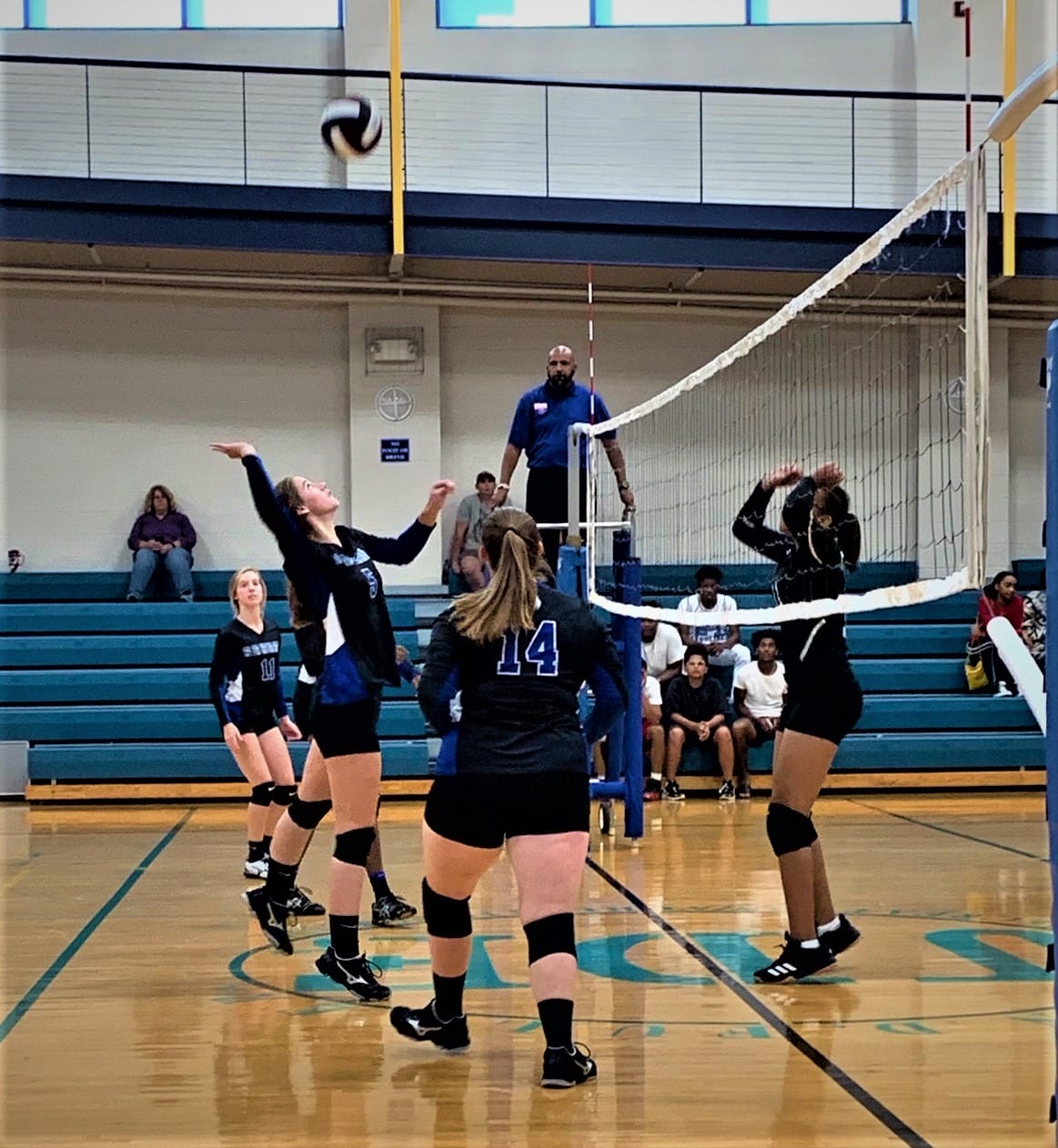 CFCA has winning day in volleyball