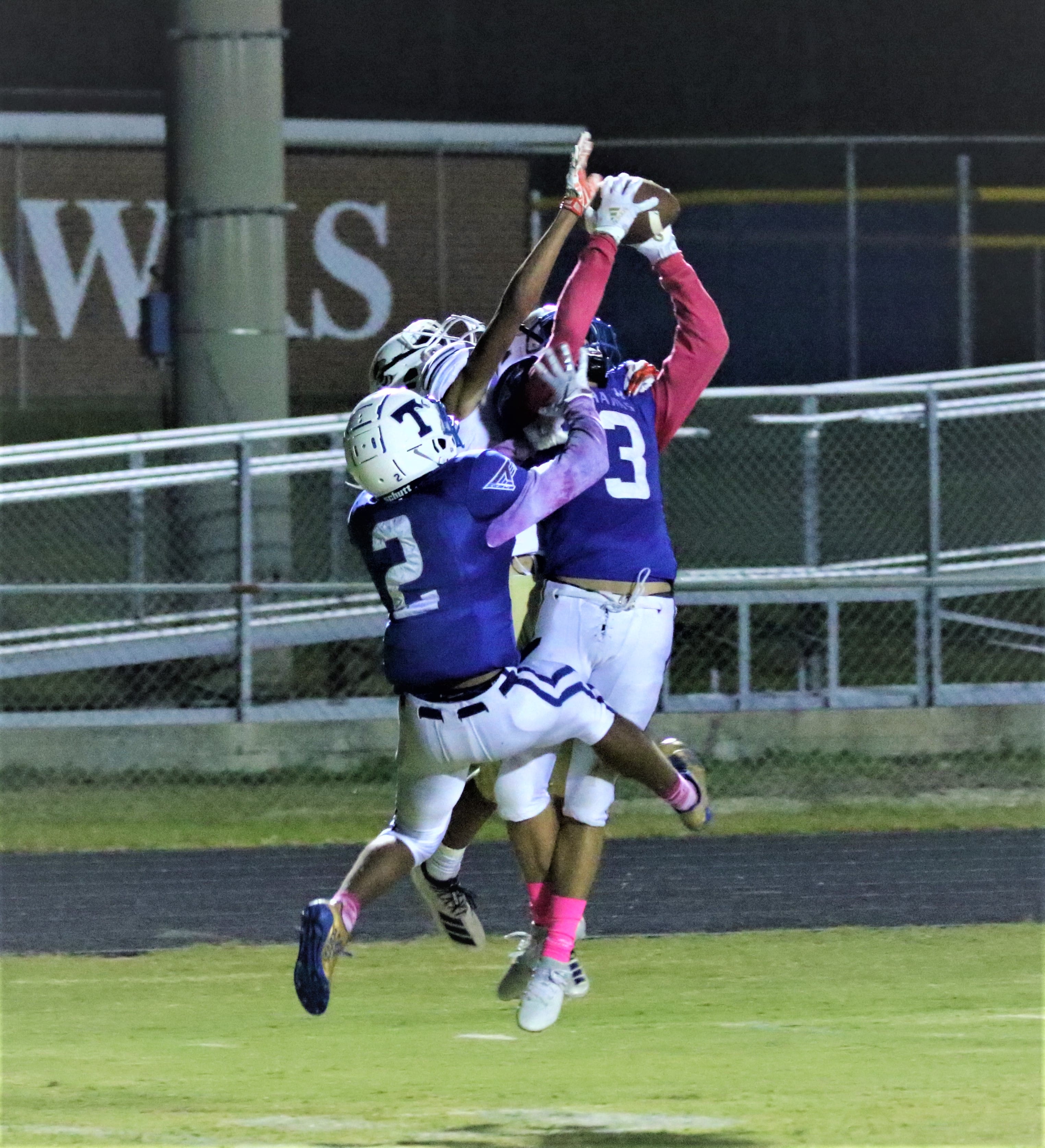 Lee wins at Triton to move to 7-0