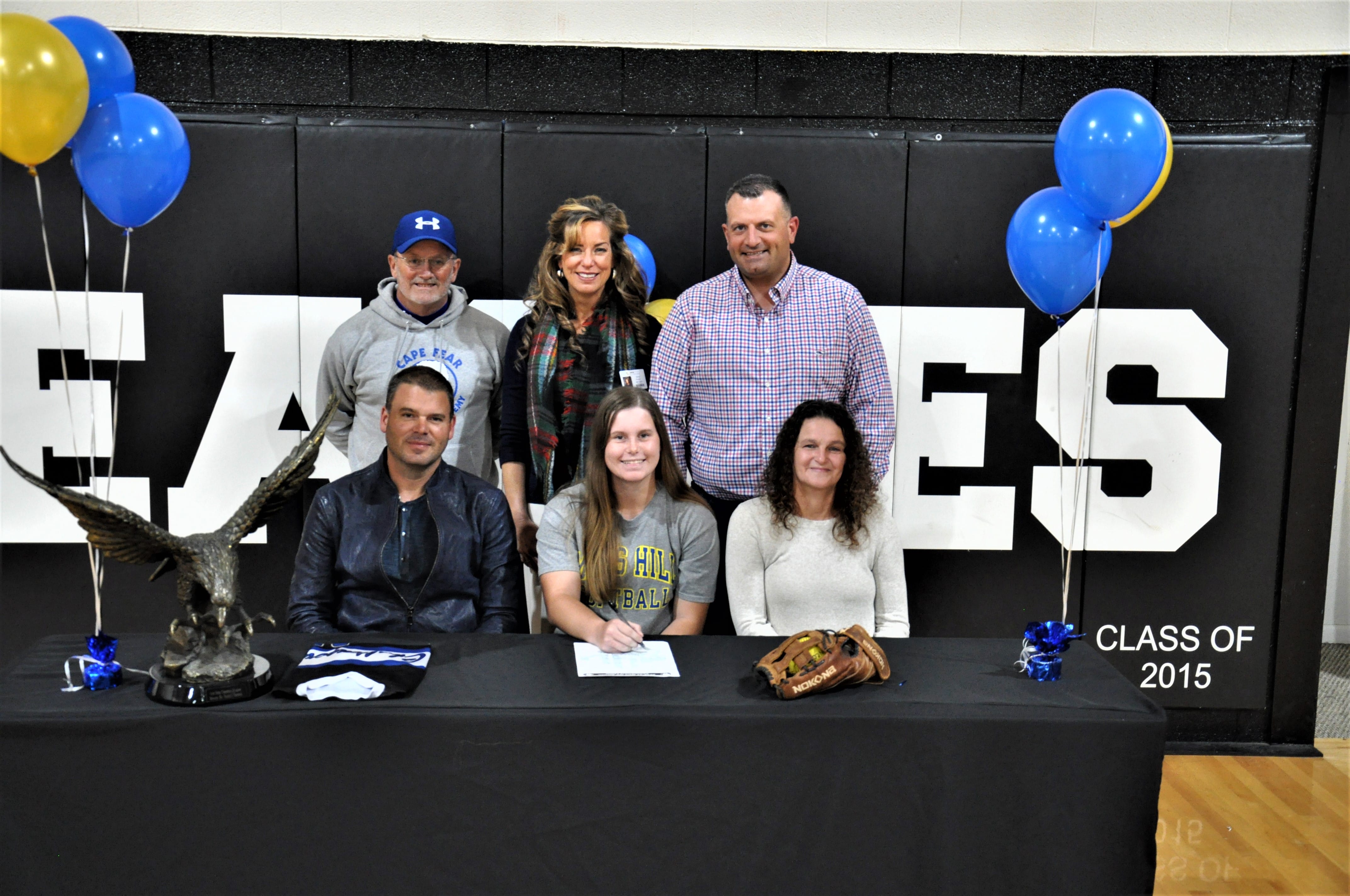 Paige Jeffries signs to play softball at Mars Hill