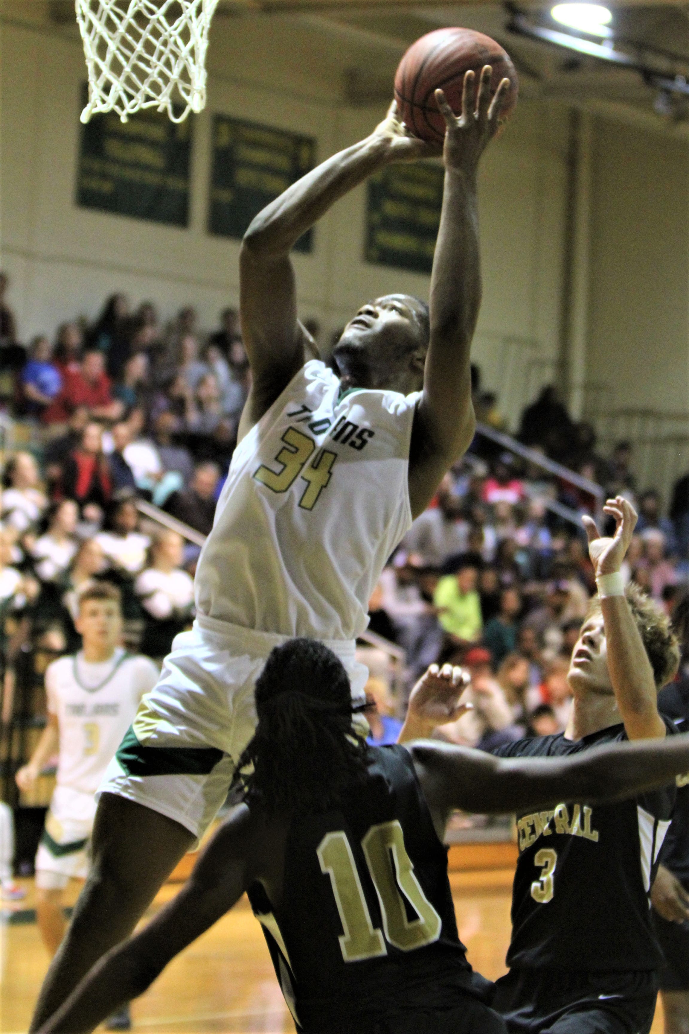 South boys recognize Ray, remain unbeaten