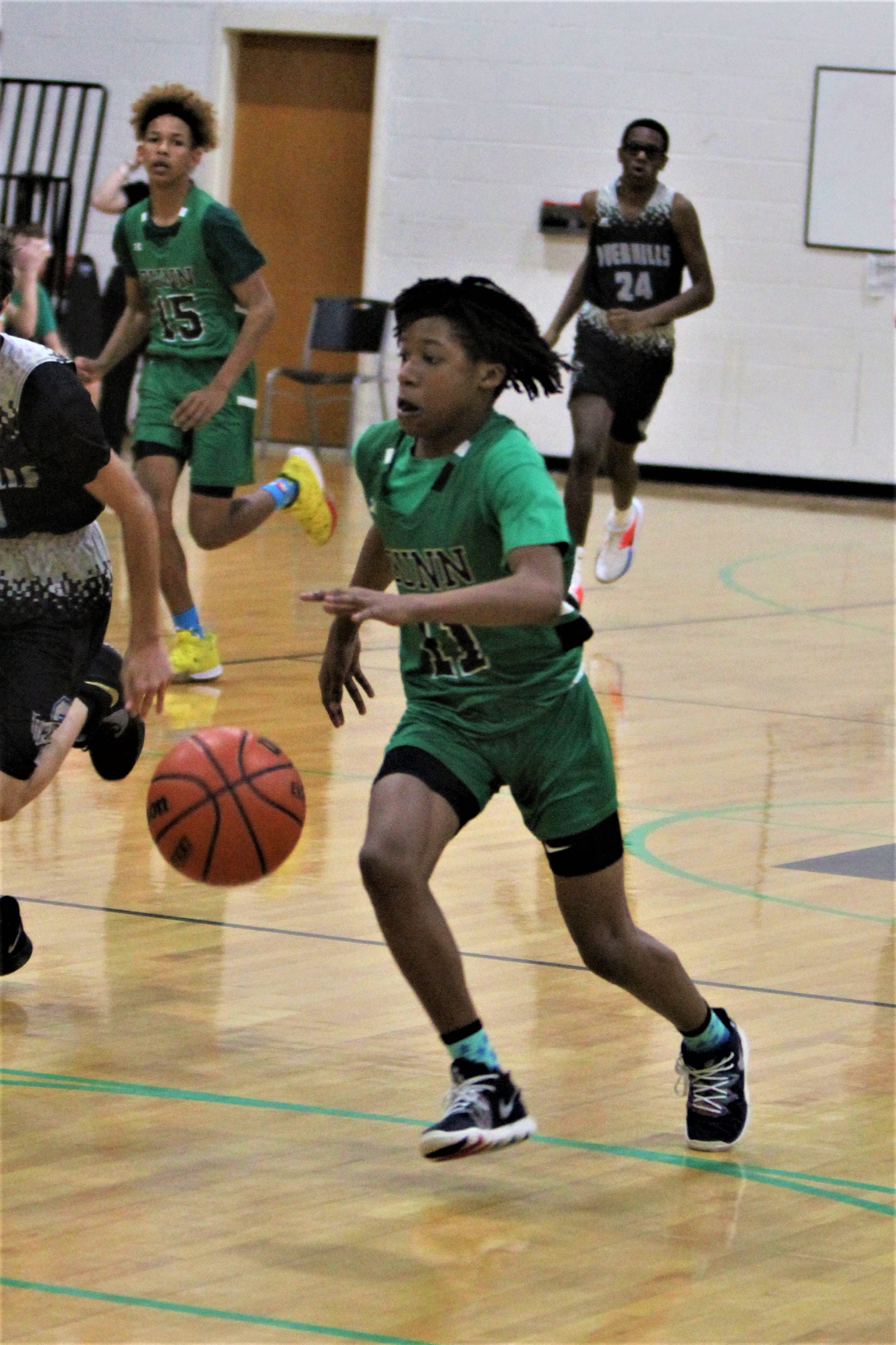 Greenwaves sweep Overhills