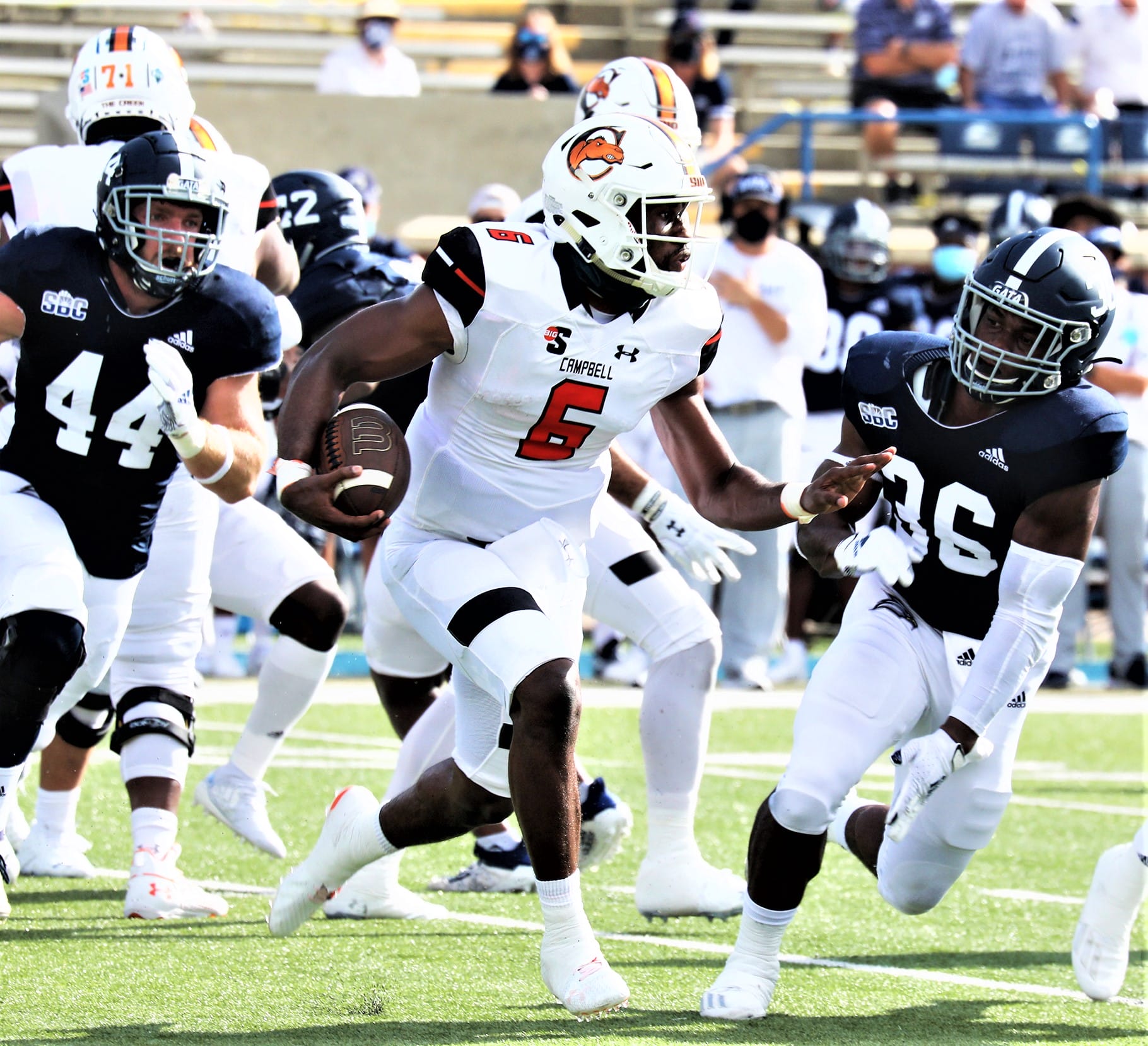 Campbell edged in opener