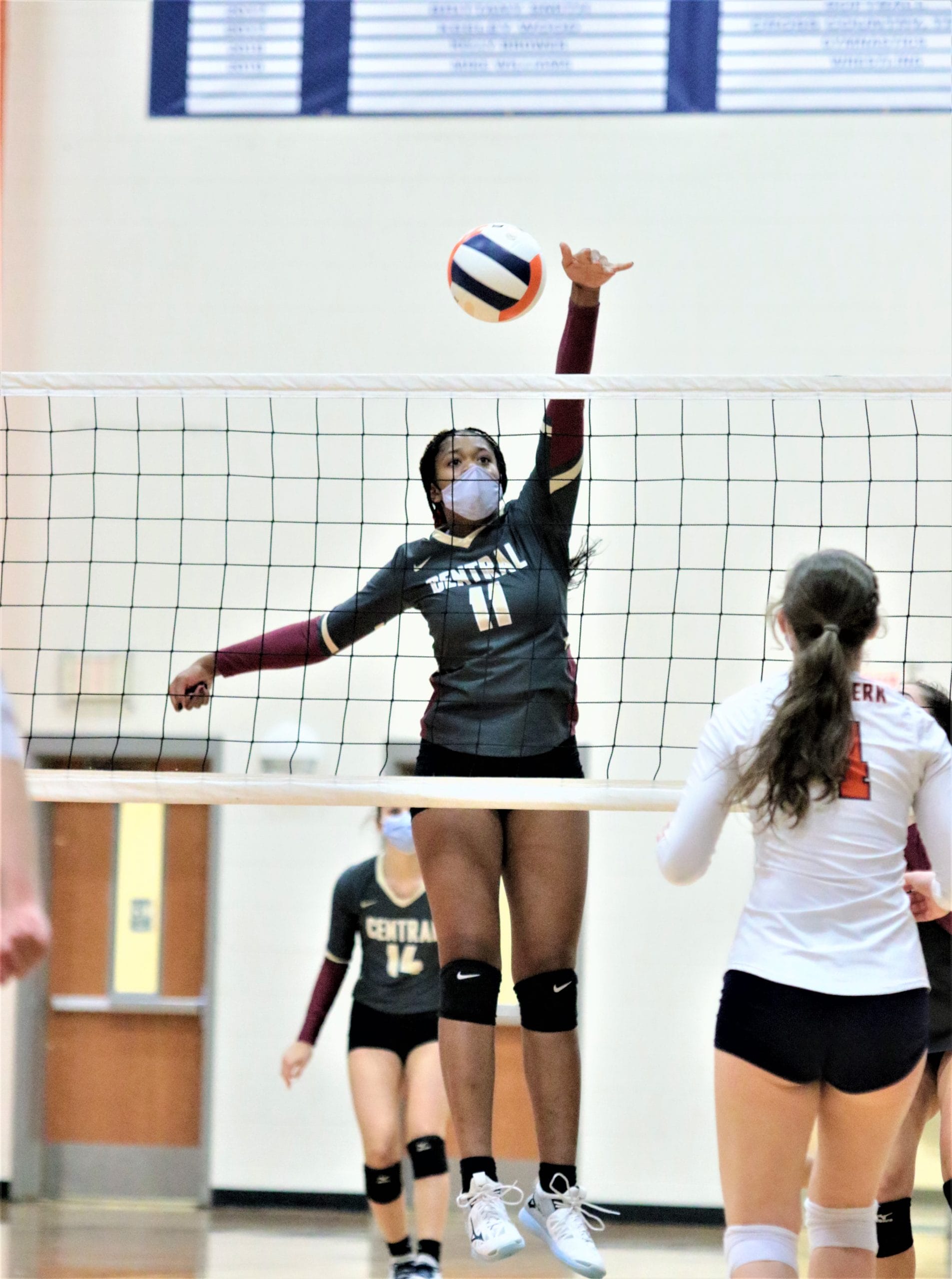 Central wins third straight going into match at Triton