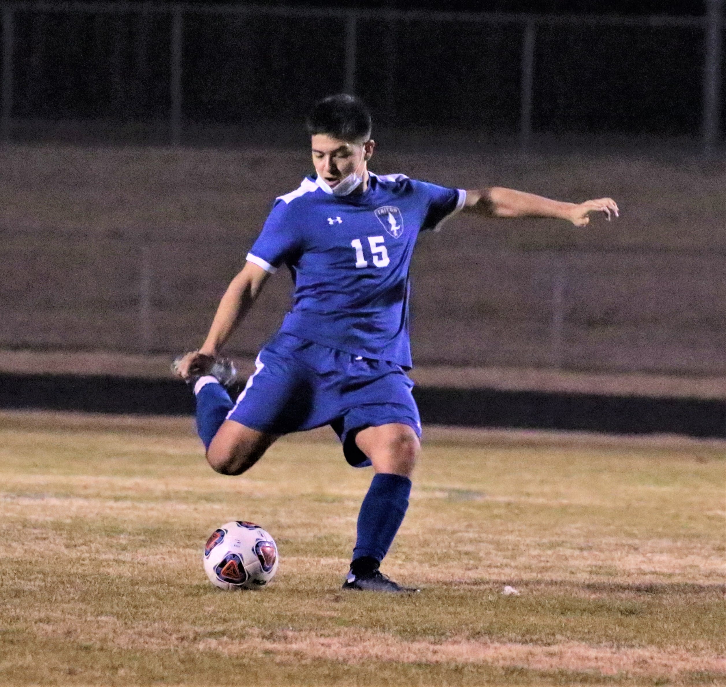 Hawks down Lee, 5-1, in soccer