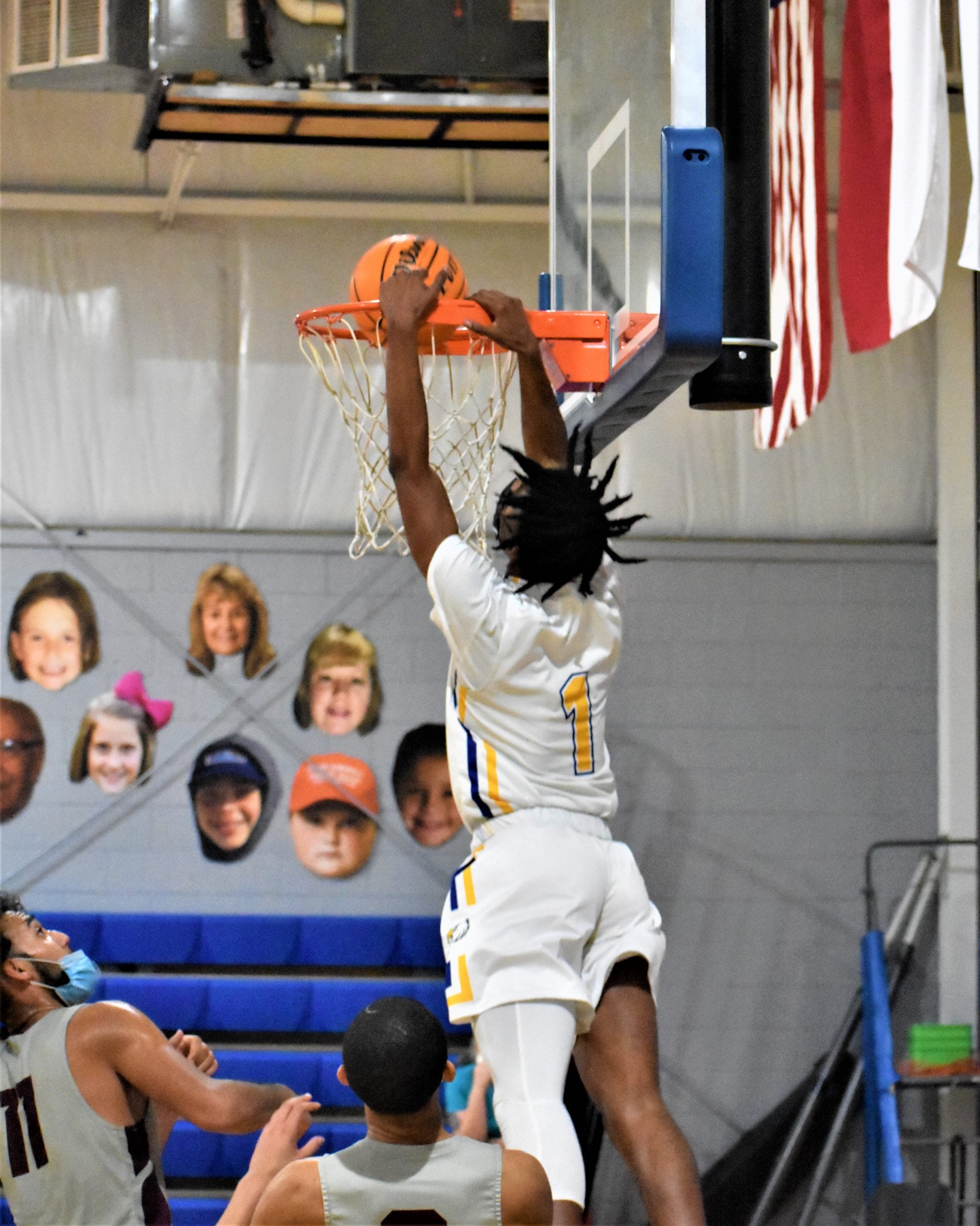 Eagles topped in NCISAA semis