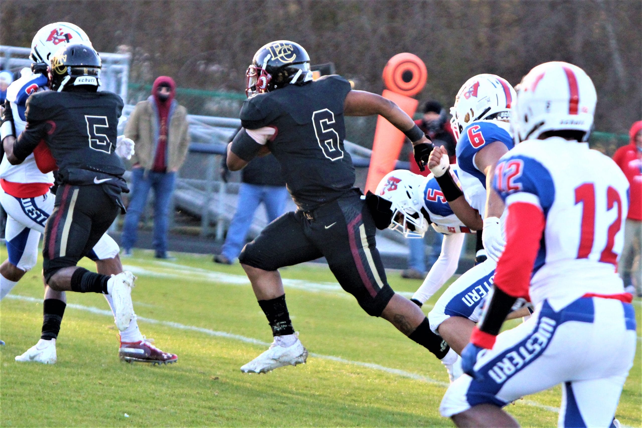 Harnett Central tops Western Harnett, 25-24