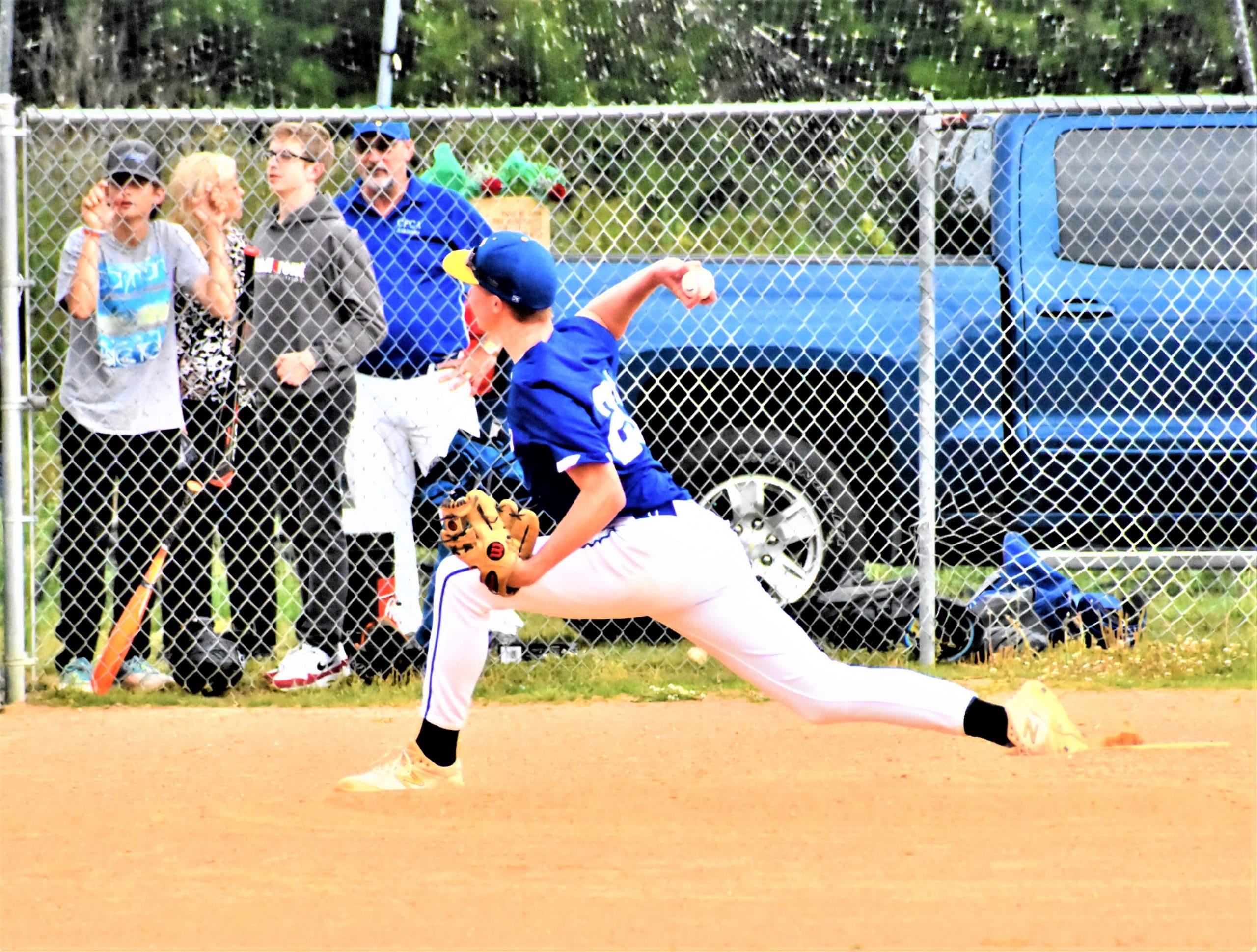 Eagles recognize baseball seniors