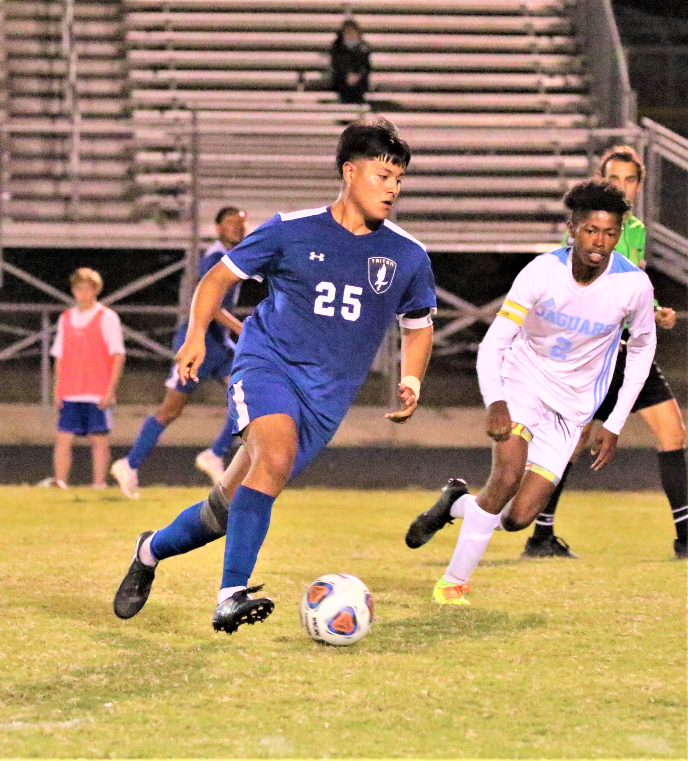 Hawks’ win on Senior Night to tie for league lead