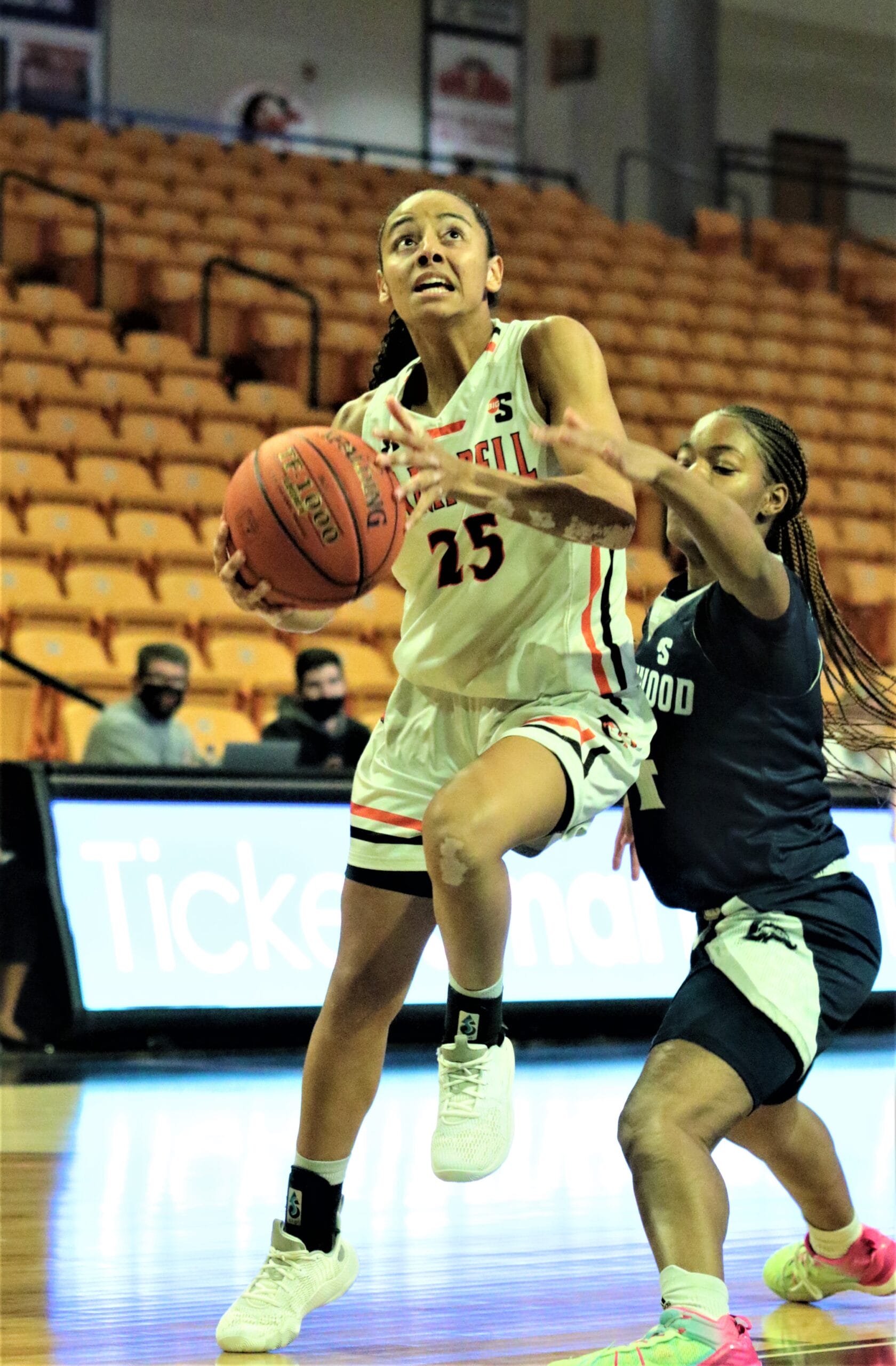 Lady Camels down Longwood