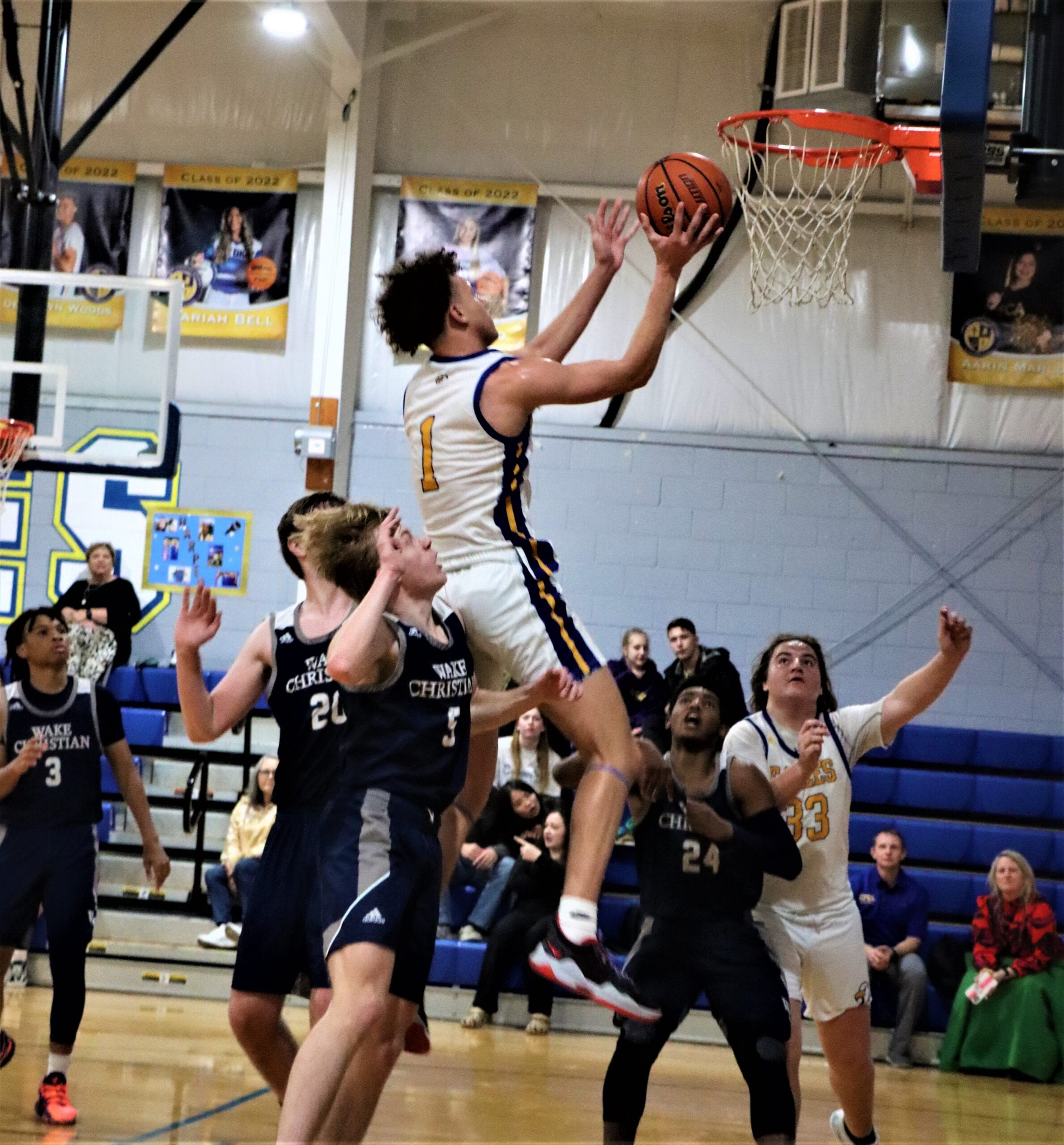 CFCA boys top Wake Christian on Woods’ 3-pointer, final stop