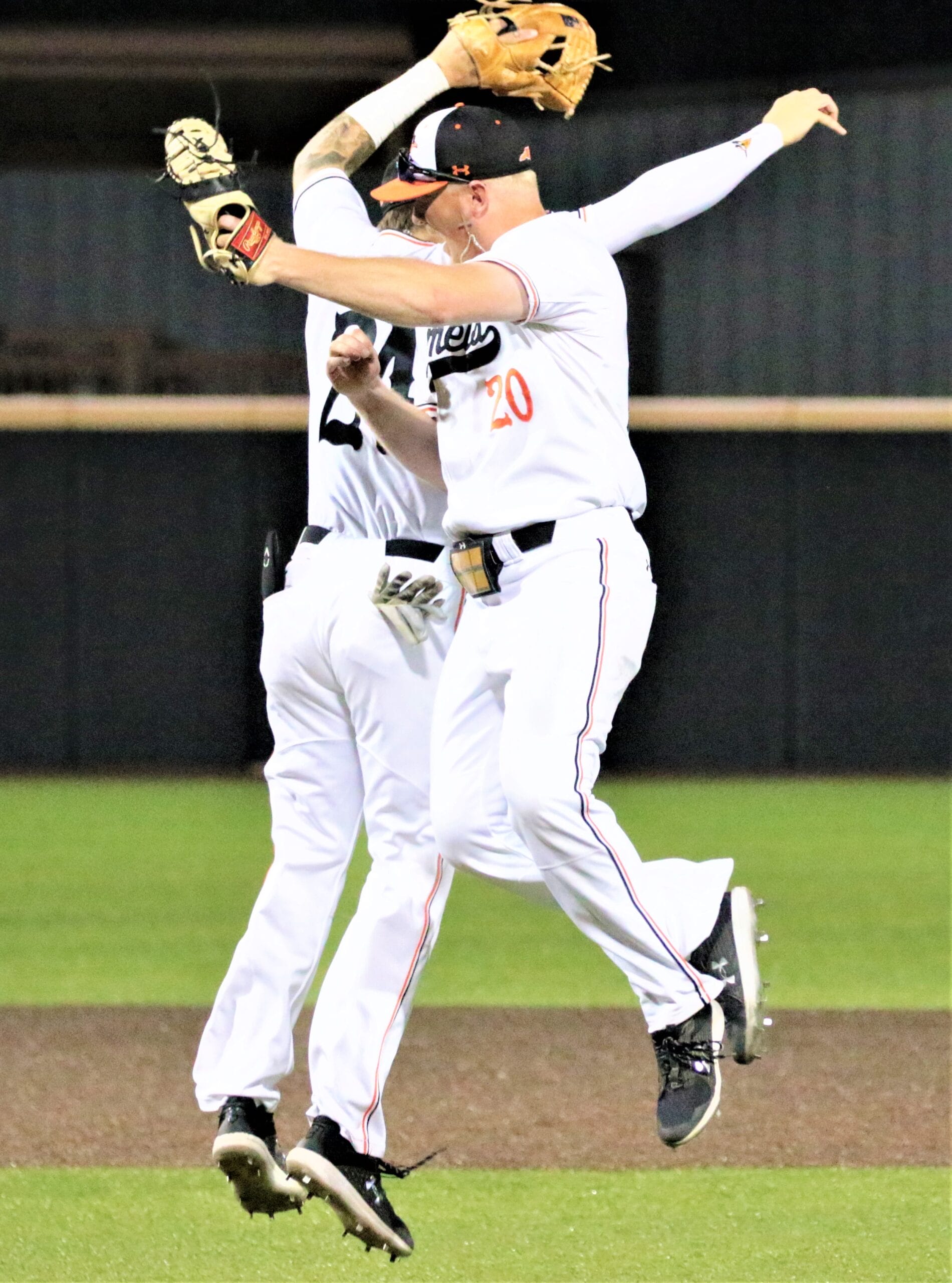 Camels hold off West Virginia for 8-6 baseball victory