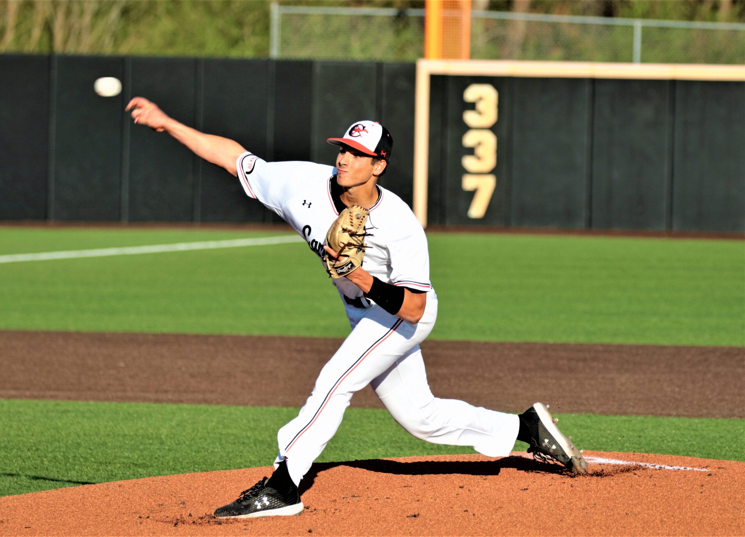Camels win Big South baseball opener, 5-2, over Blue Hose