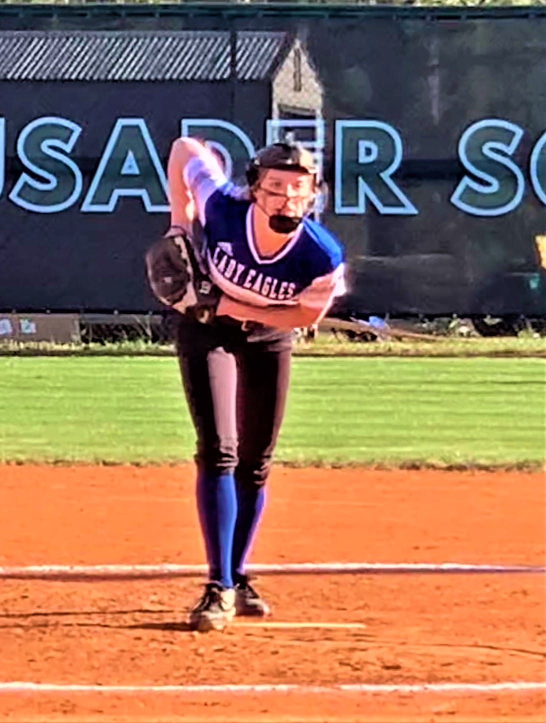 Eagles win four of four on Monday