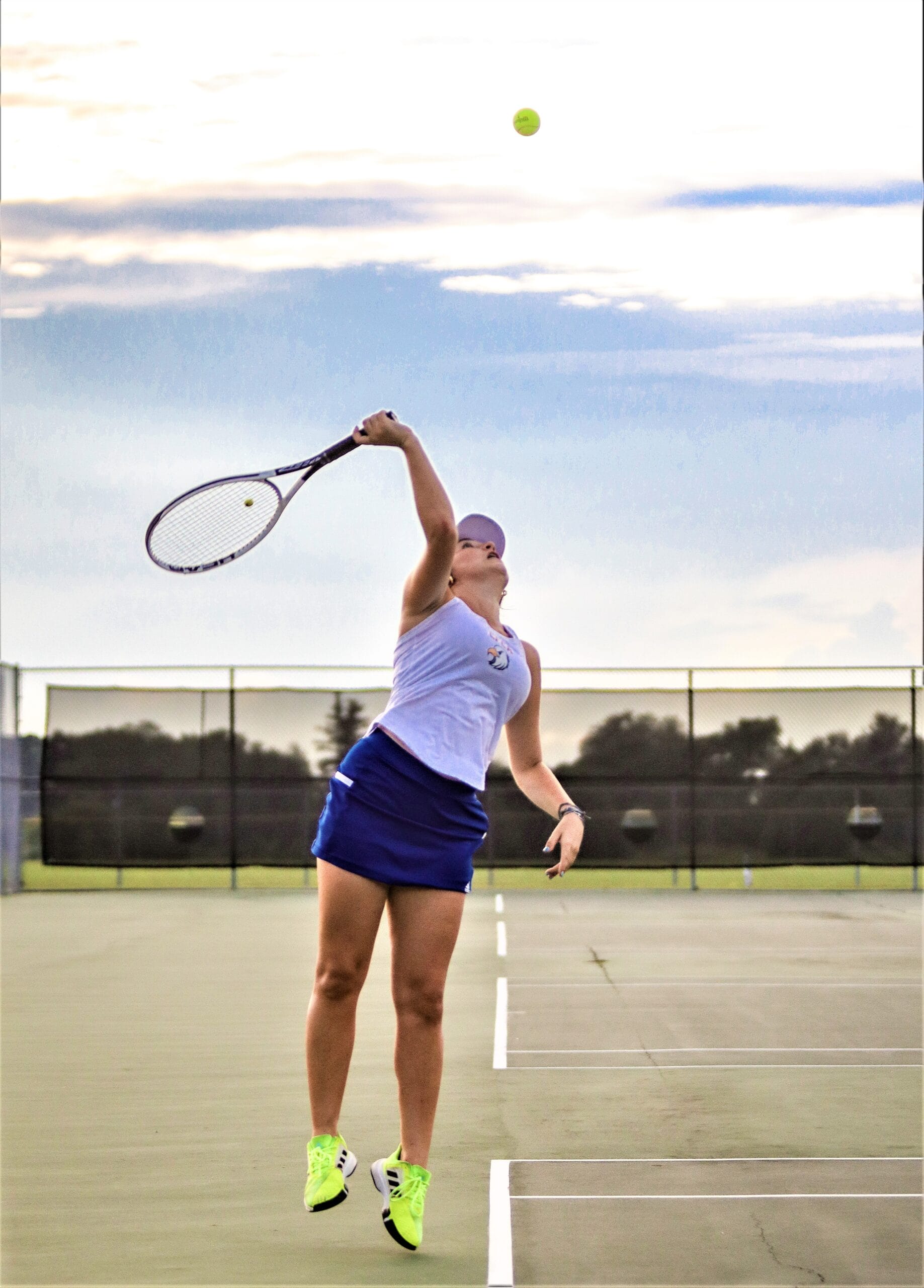 Eagles take girls tennis, golf wins Tuesday