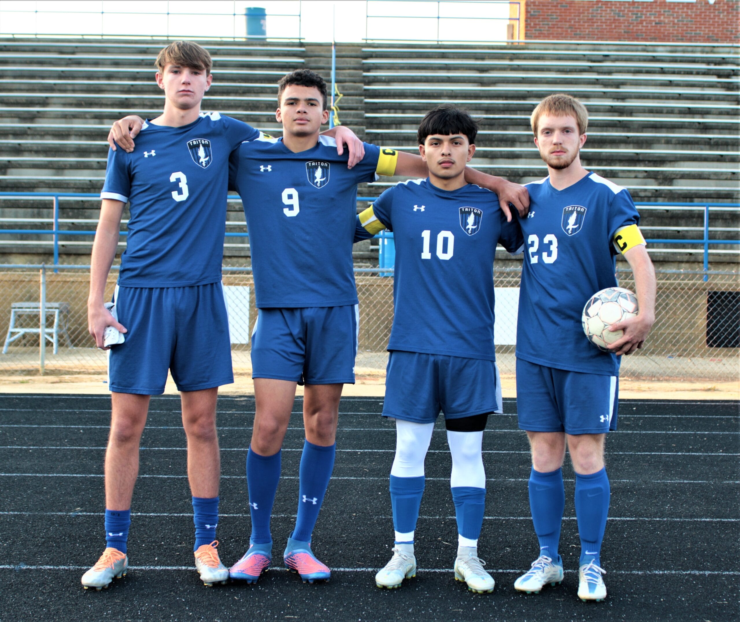 Hawks celebrate on Senior Night with 3-0 win over Central