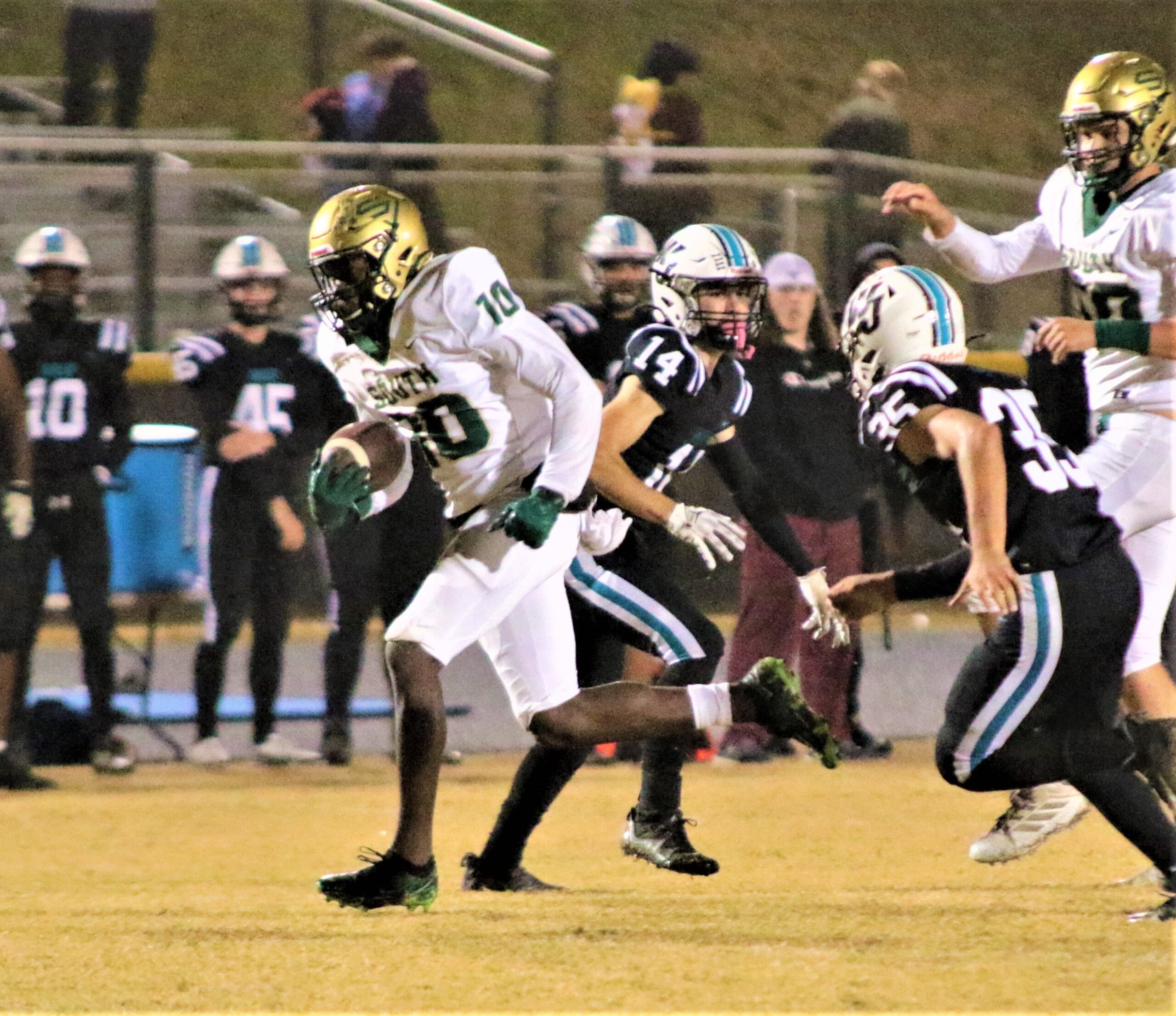 South wins, 14-7, at West; heads for playoffs