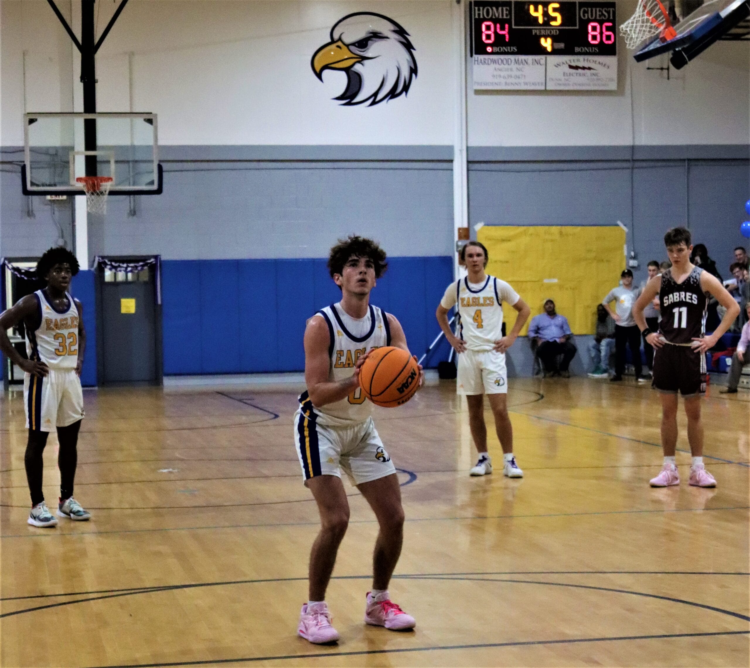 Brock leads Eagles to Senior Classic final with 47