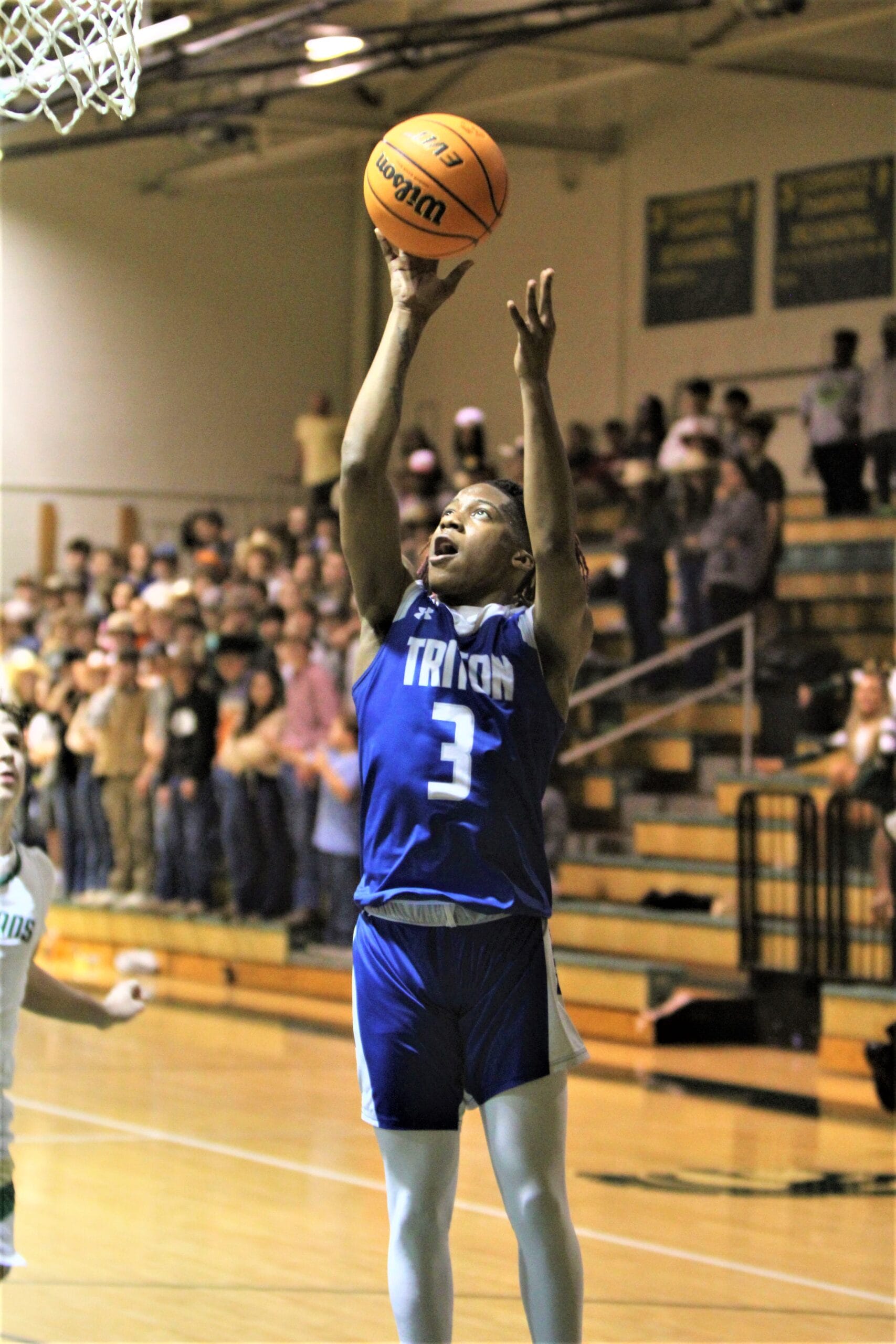 Triton boys hold off host South for varsity sweep