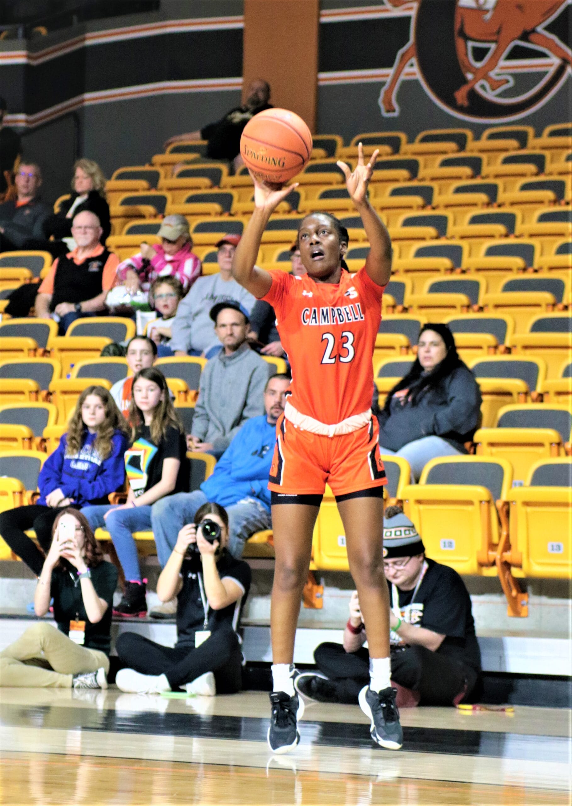 Longwood women use closing run to top Lady Camels, 65-61