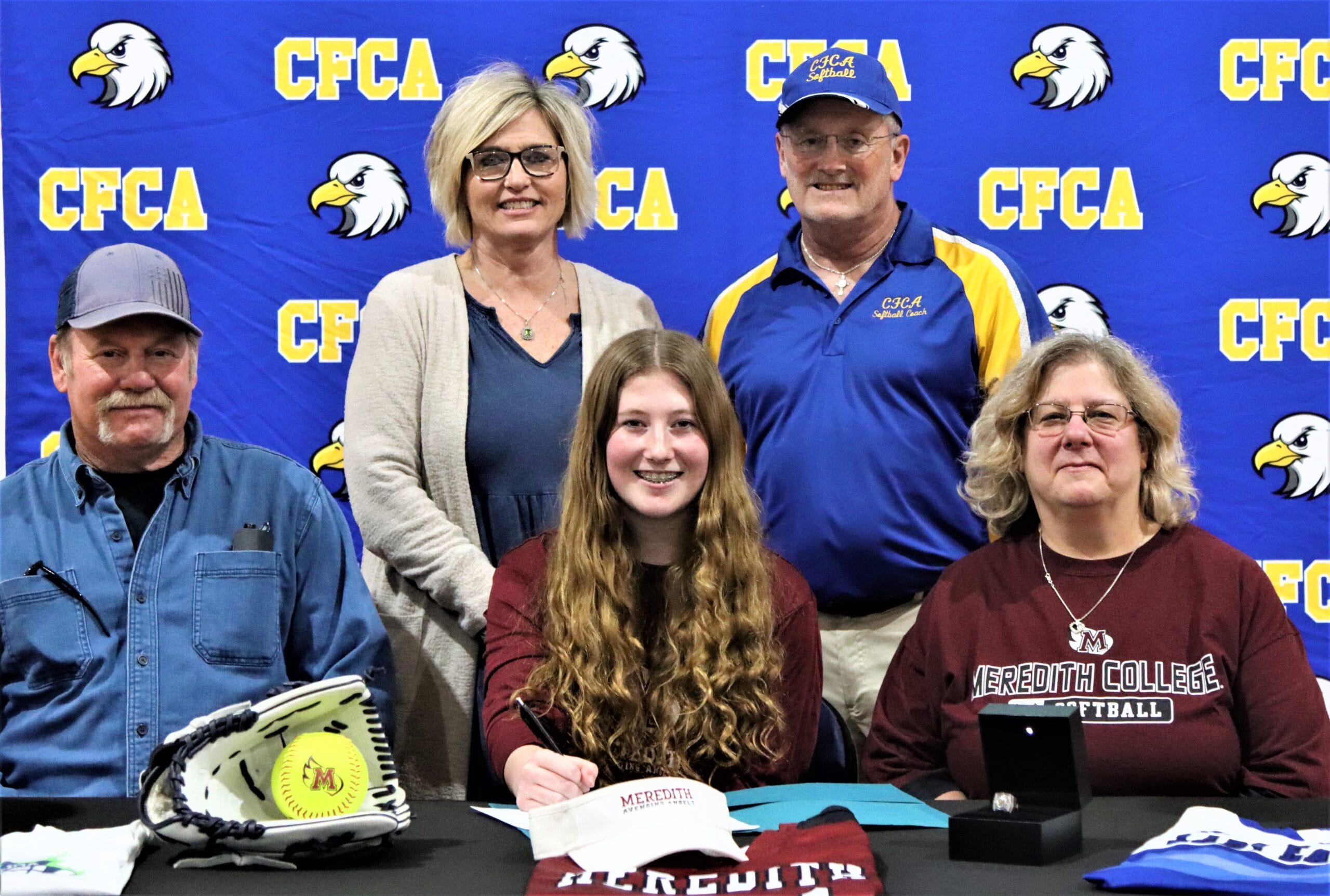 Rhyleigh Horne signs to play softball at Meredith