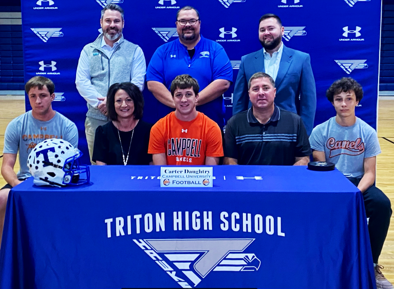 Carter Daughtry signs to kick for Camels