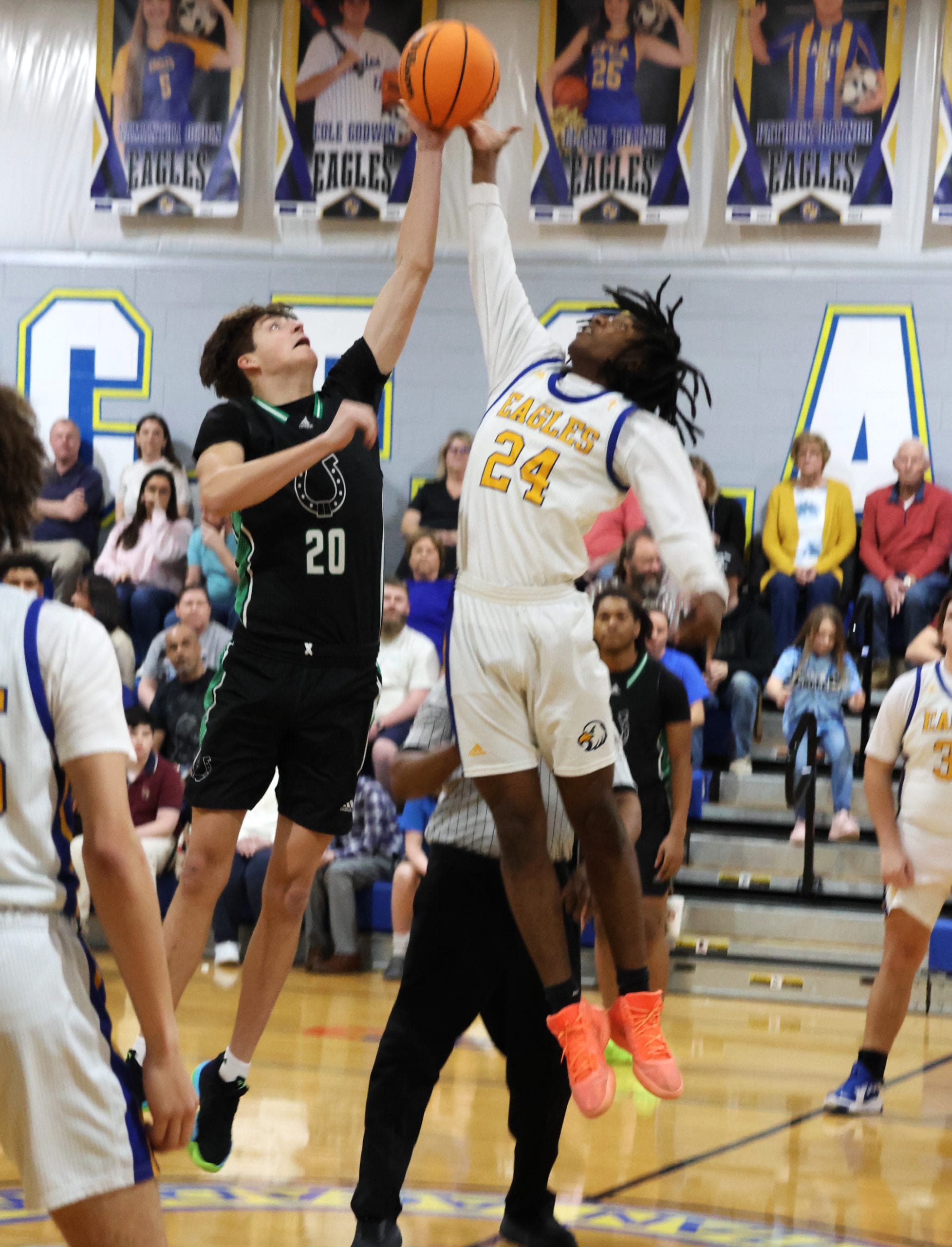 Junior varsity boys take MCC title, prevent sweep