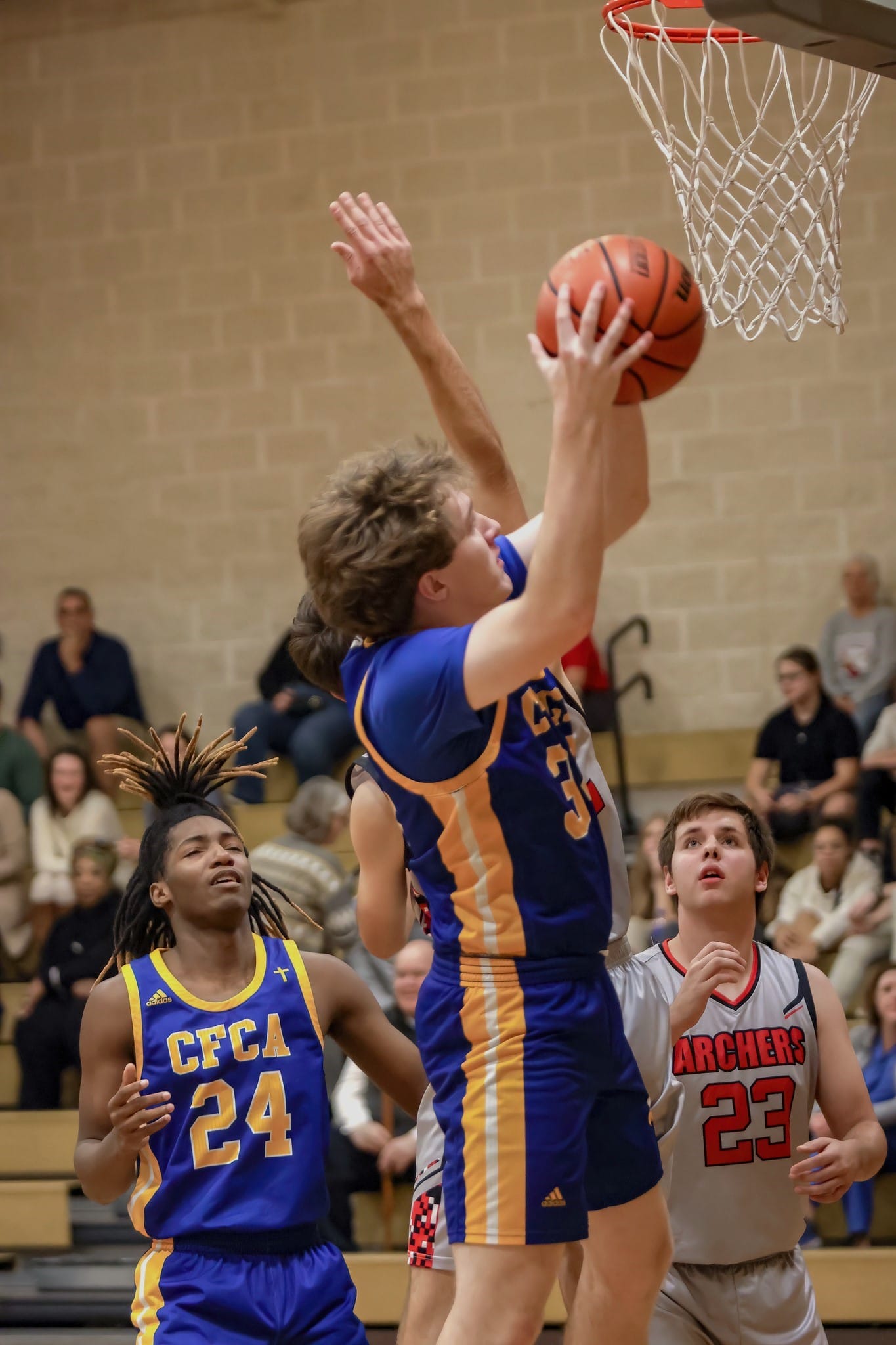 Eagles go 2-0 at two sites with wins in MCC openers